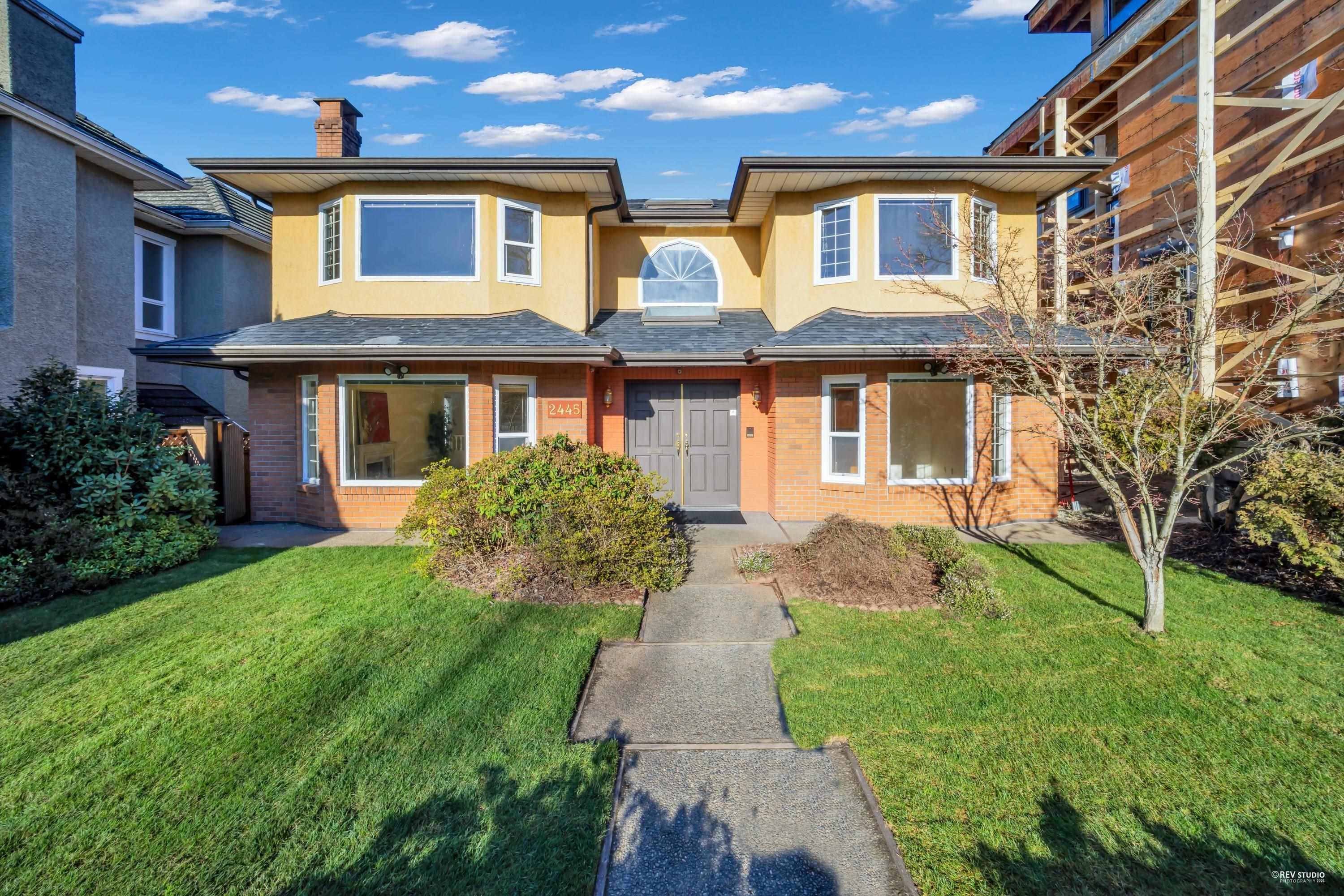 2445 W 19th Avenue, Vancouver, V6L 1C8 — photo 1