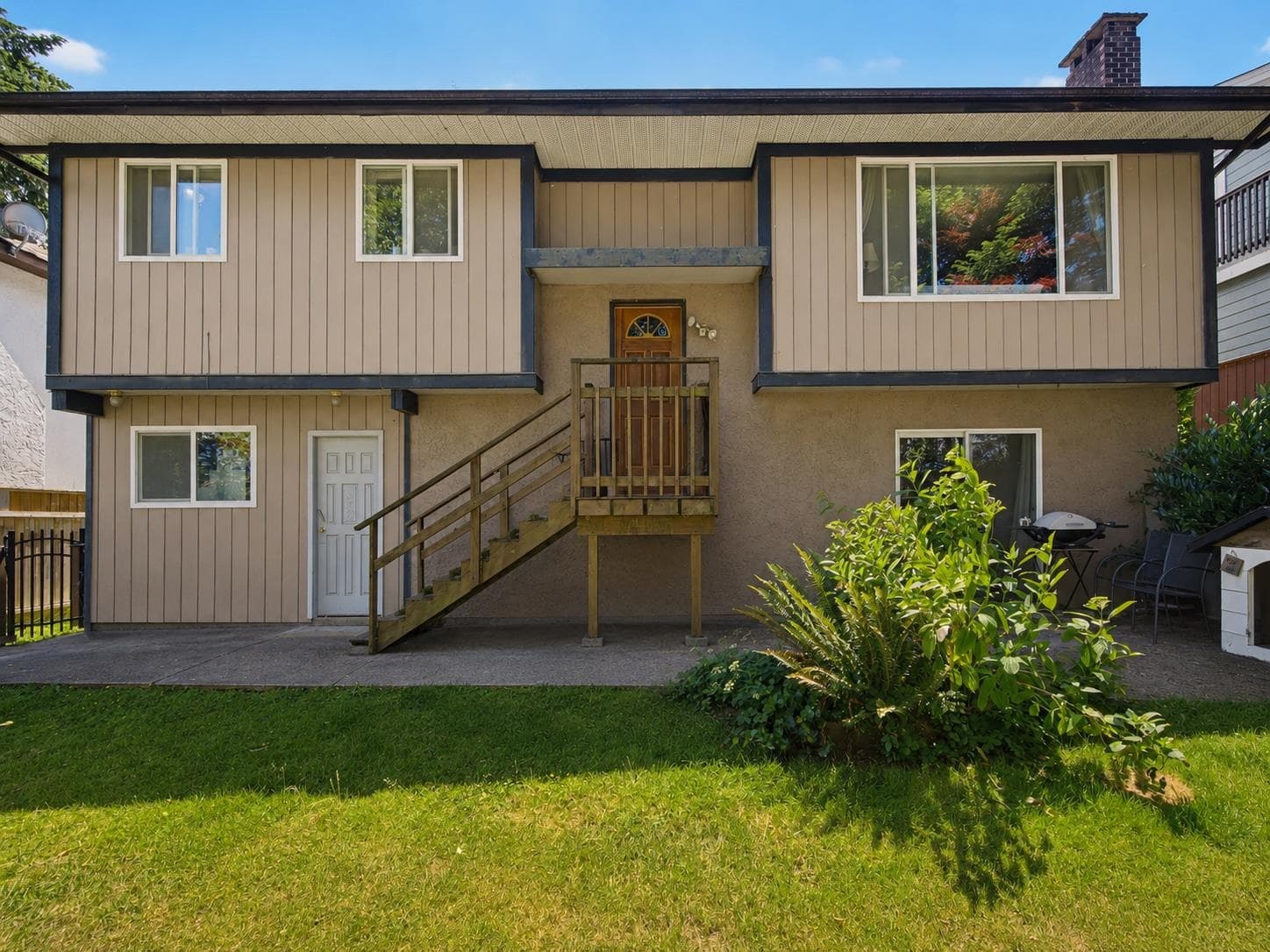 3204 Mariner Way, Coquitlam, V3C 4K7 — photo 1