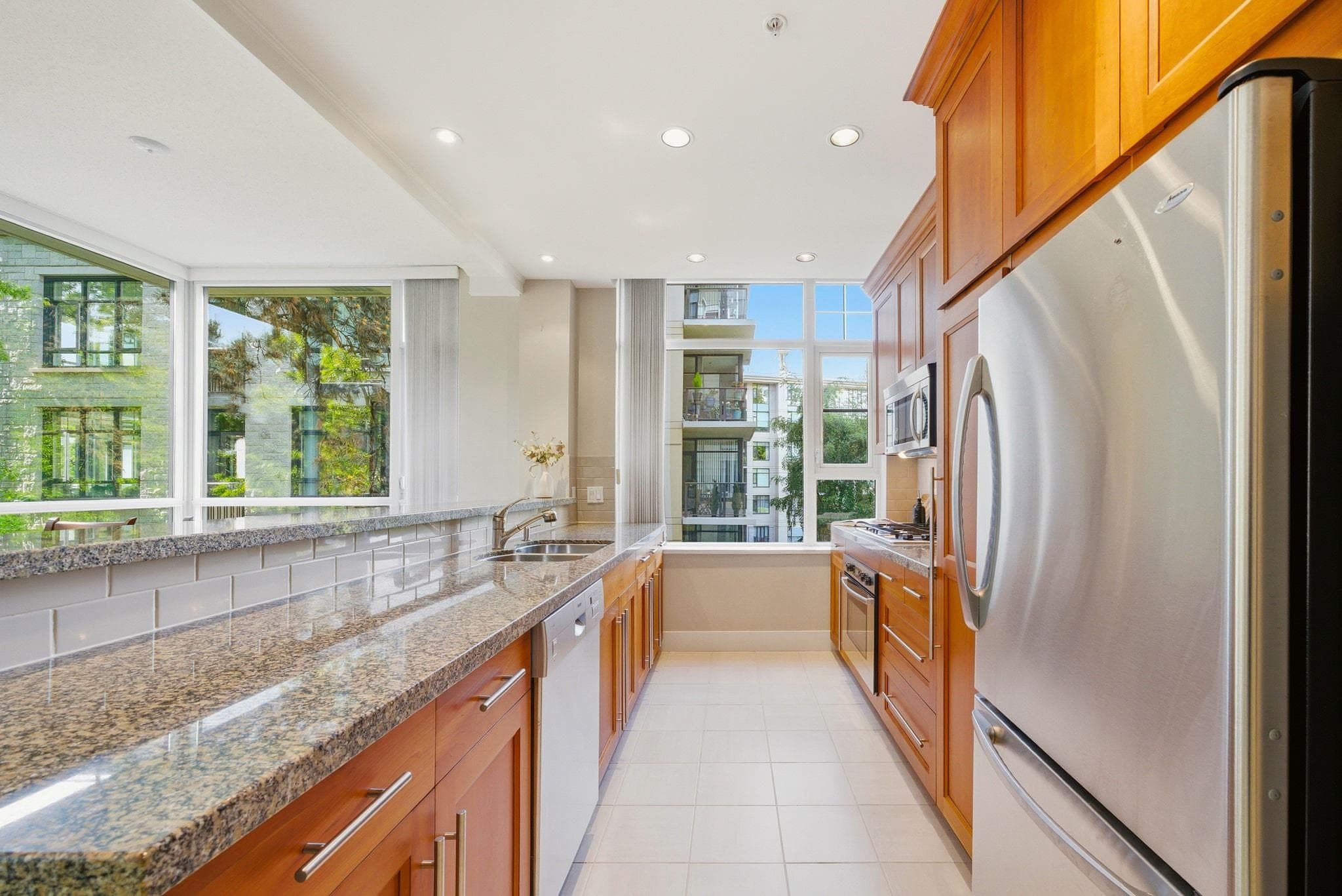 305 - 4759 Valley Drive, Vancouver, V6J 4B7 — photo 3