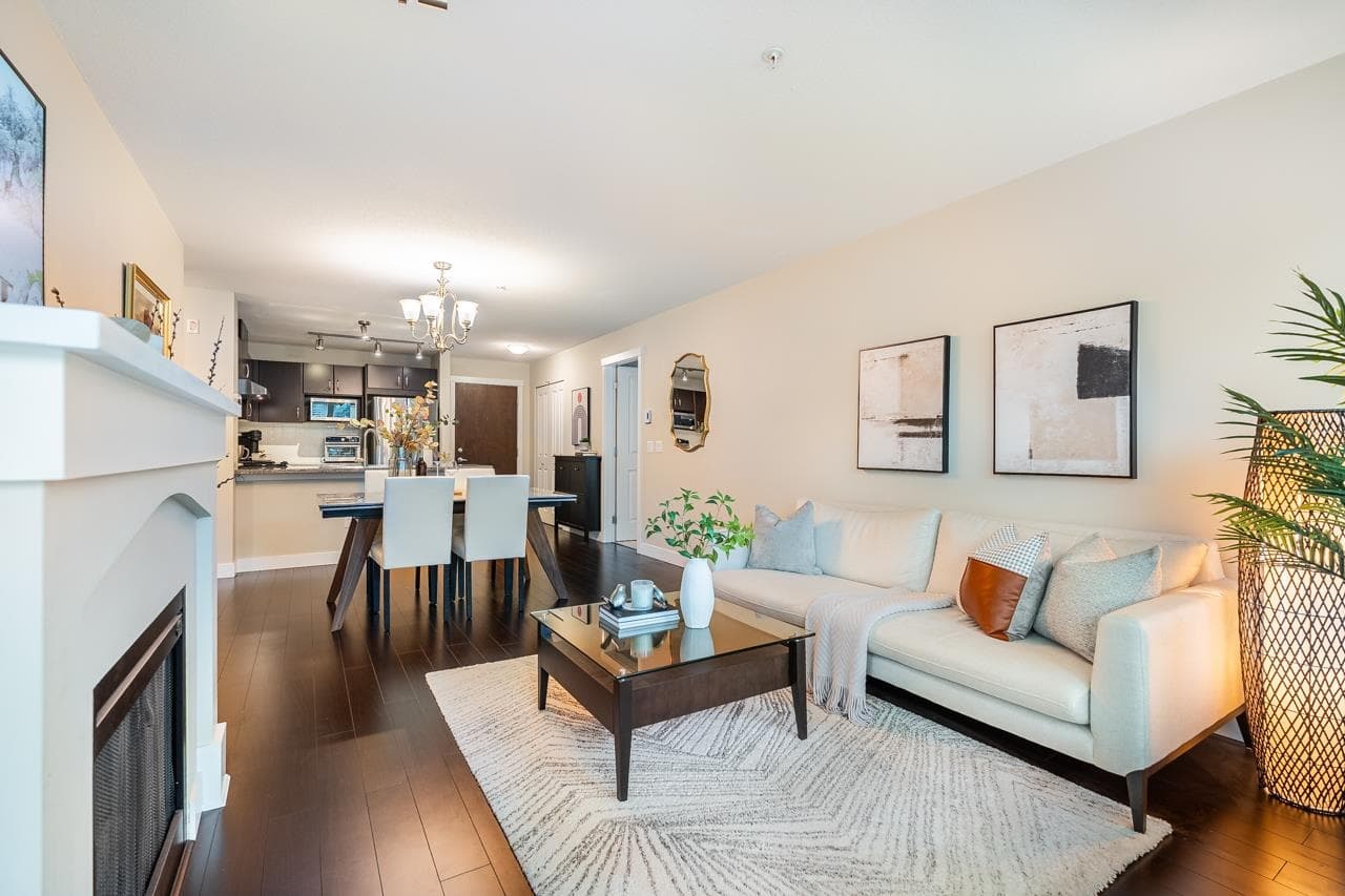 302 - 3110 Dayanee Springs Boulevard, Coquitlam