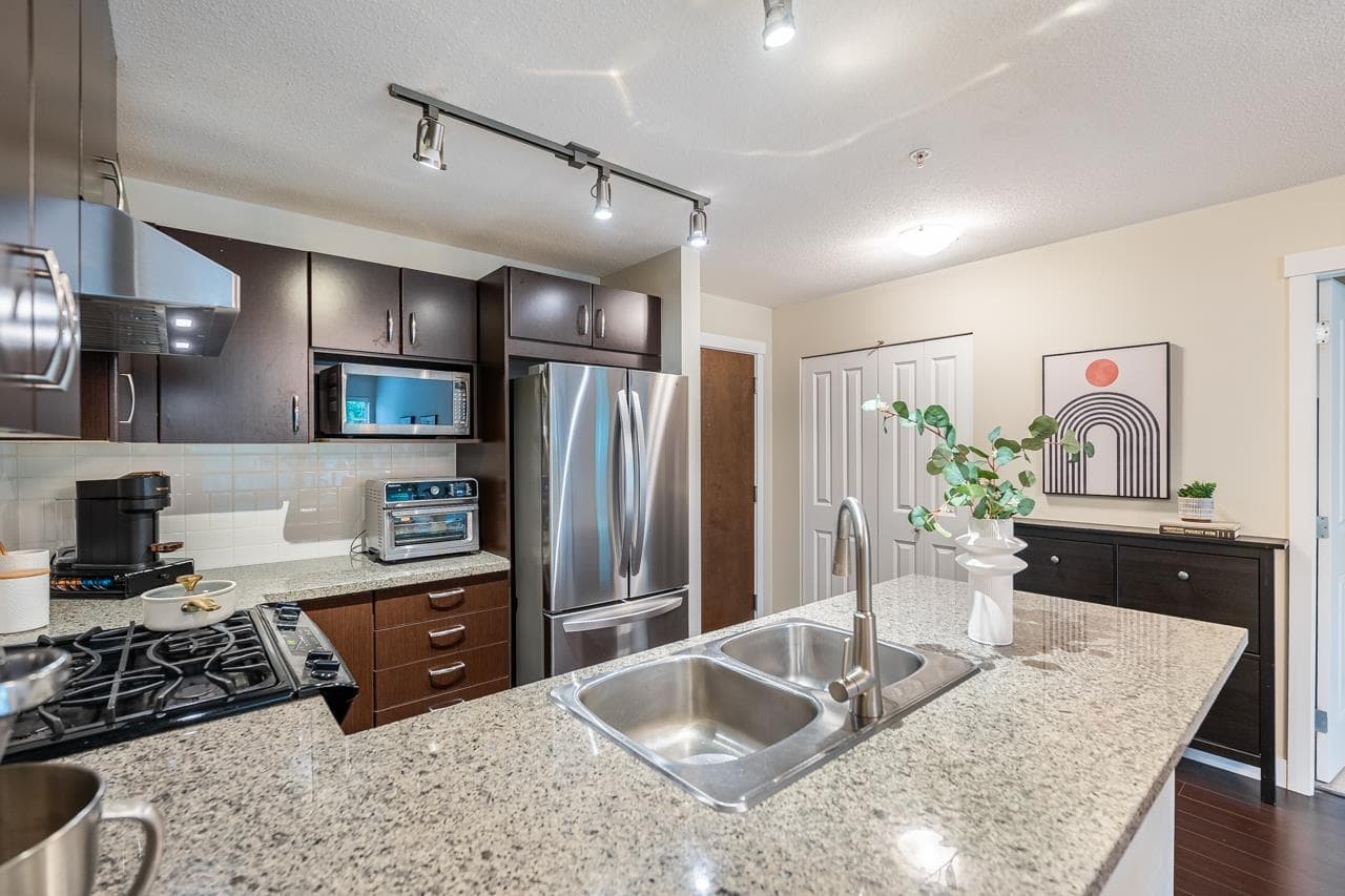 302 - 3110 Dayanee Springs Boulevard, Coquitlam, V3E 0B4 — photo 5