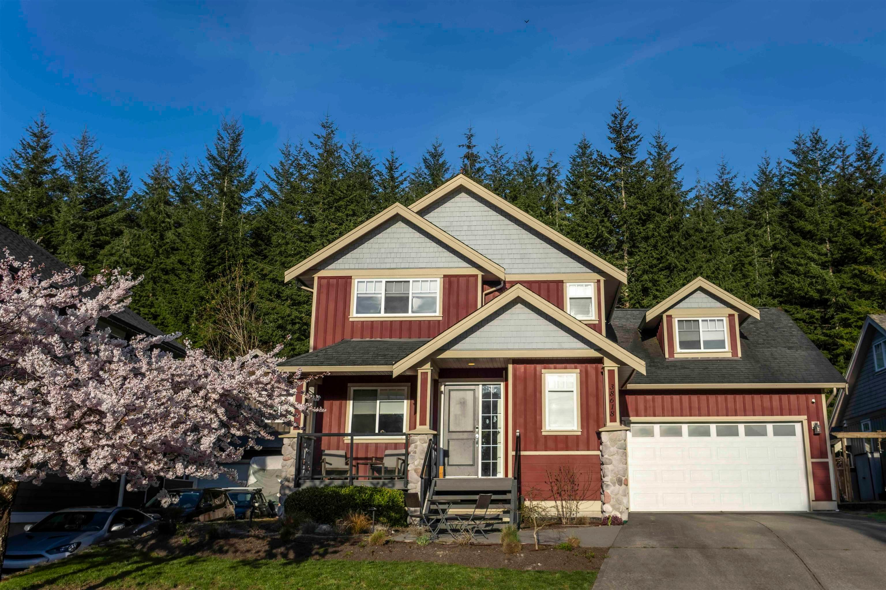 38618 Cherry Drive, Squamish, V8B 0C2 — photo 2
