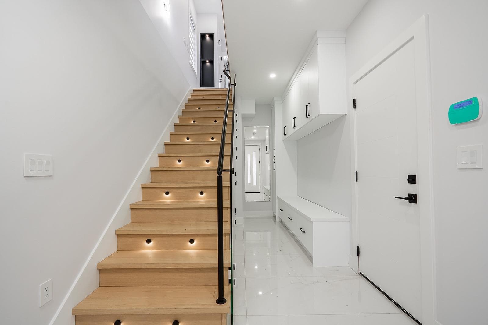 Upper and Main - 166xx 18a Avenue, Surrey, V3Z 9X5 — photo 5