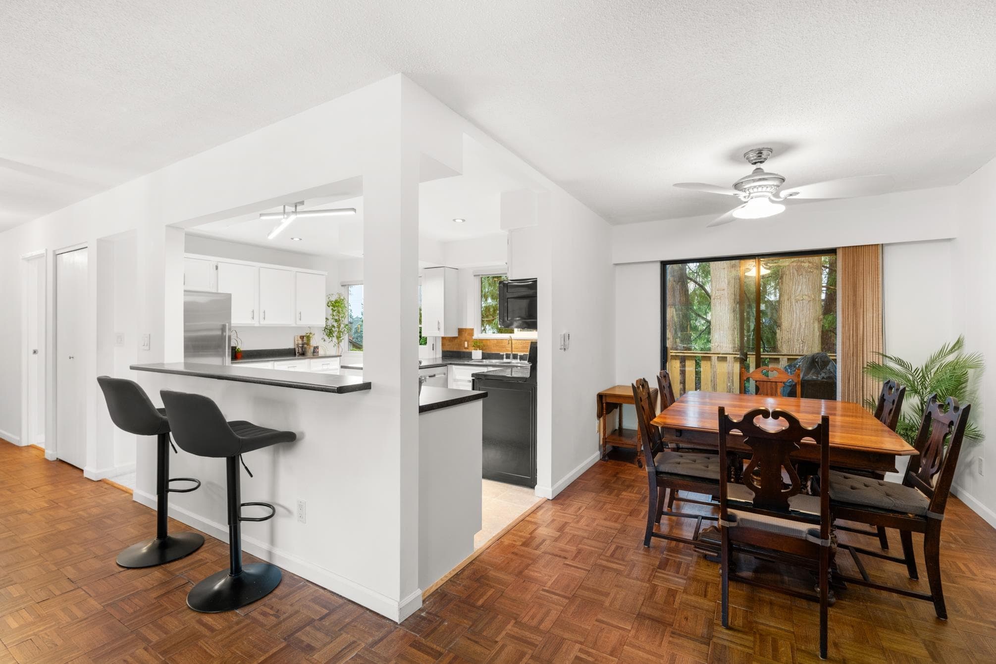 11752 64a Avenue, Delta, V4E 2C6 — photo 3