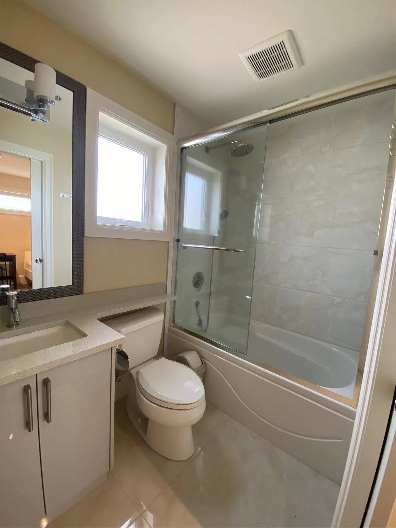 Laneway House - 56 E 51st Avenue, Vancouver, V5X 1B9 — photo 2