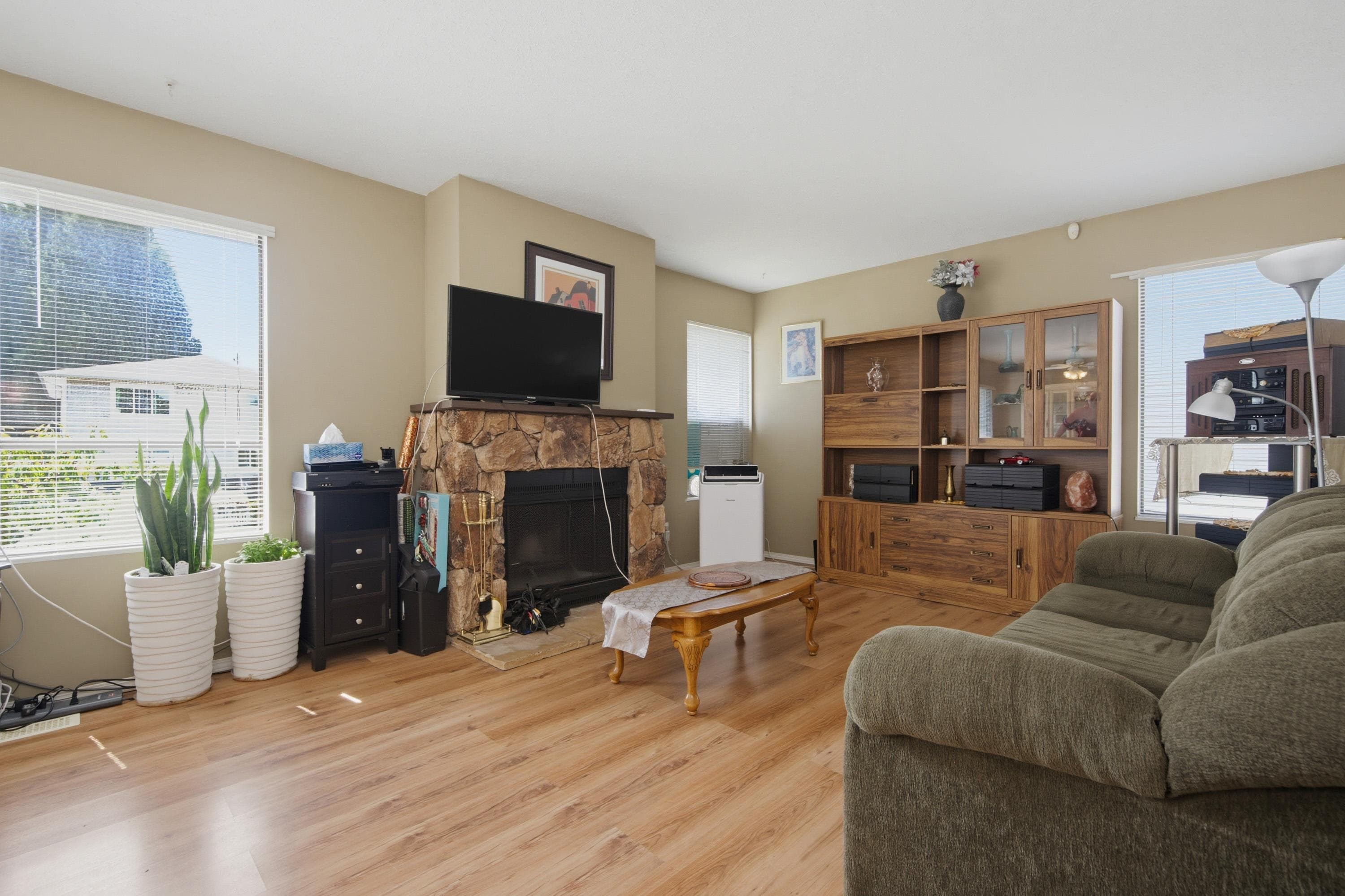 20573 51a Avenue, Langley, V3A 7A4 — photo 4