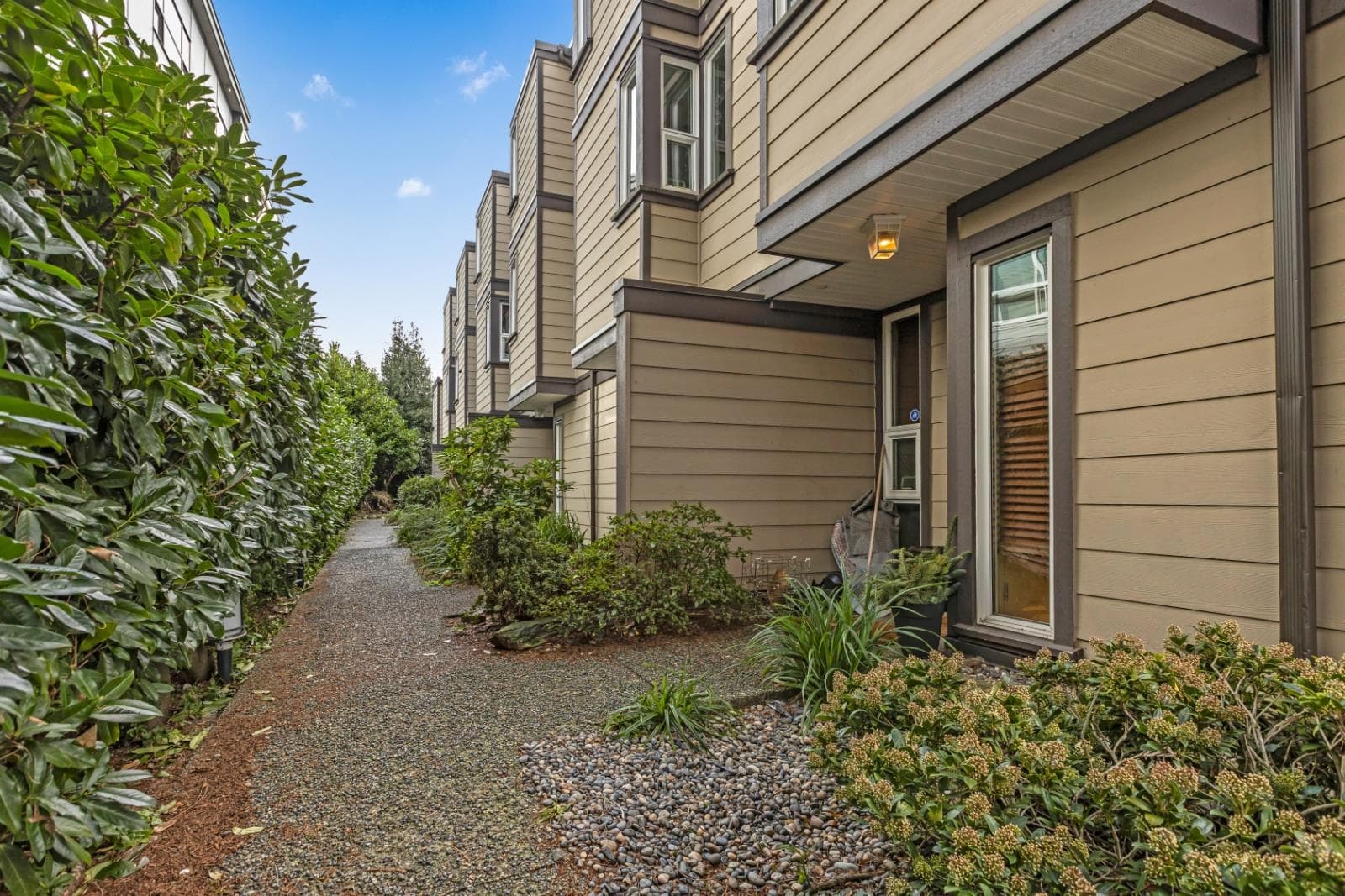 5 - 1535 St. Georges Avenue, North Vancouver