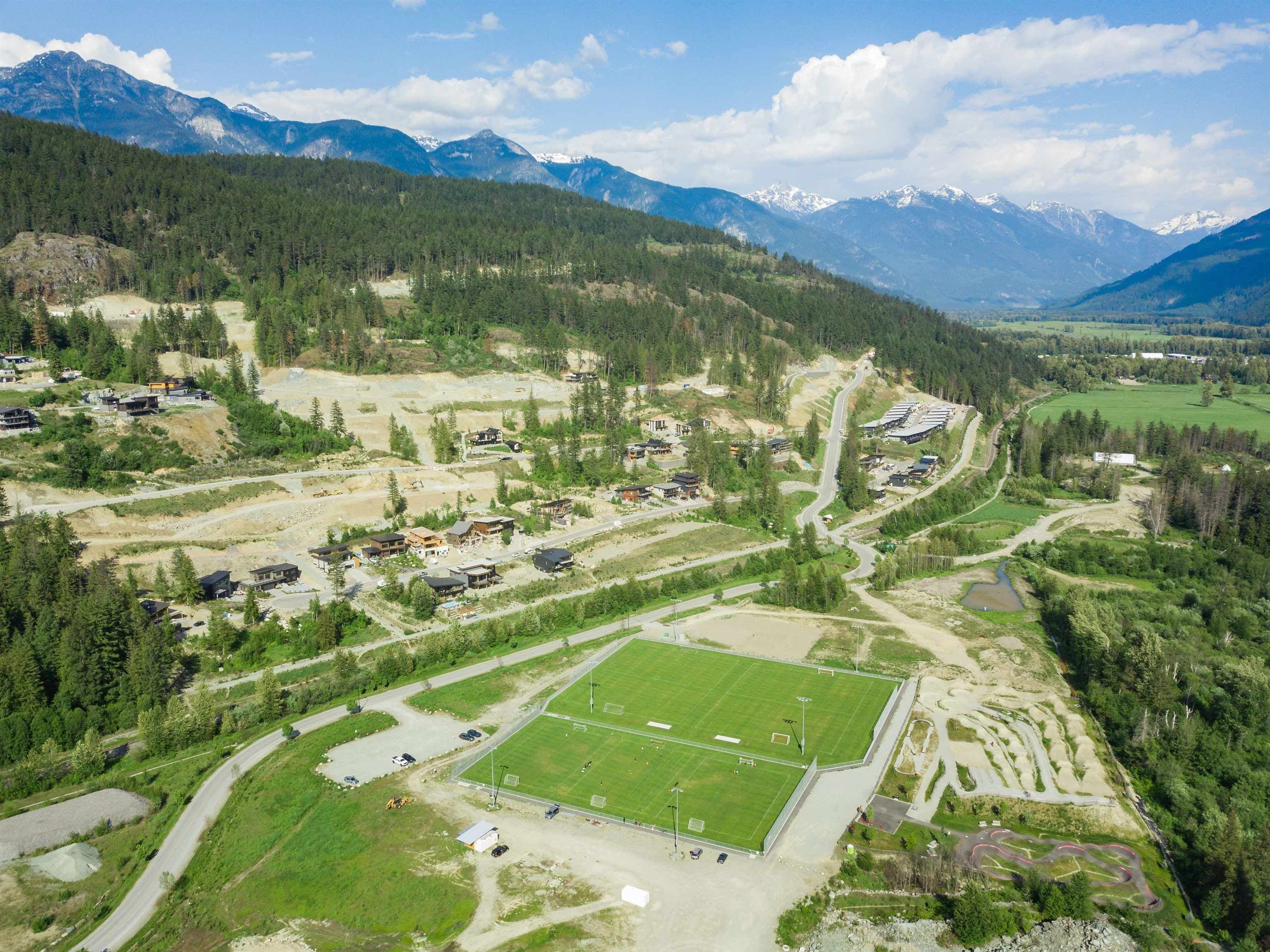 8222 Merlot Peak Drive, Pemberton, V0N 2L3 — photo 5