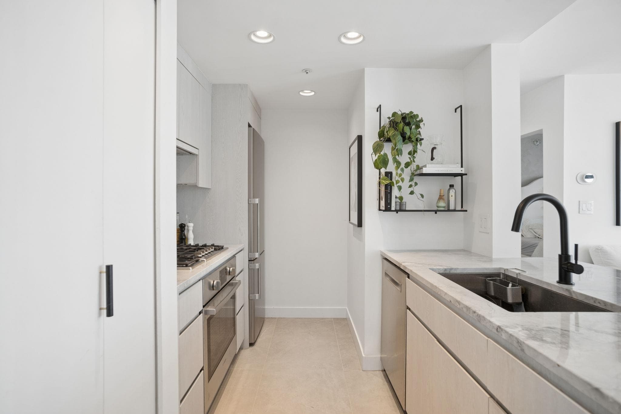 2905 - 198 Aquarius Mews, Vancouver, V6Z 2Y4 — photo 4