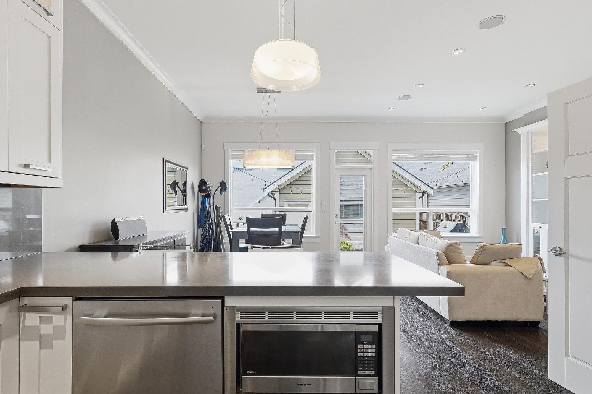14713 32 Avenue, Surrey, V4P 1Z8 — photo 3