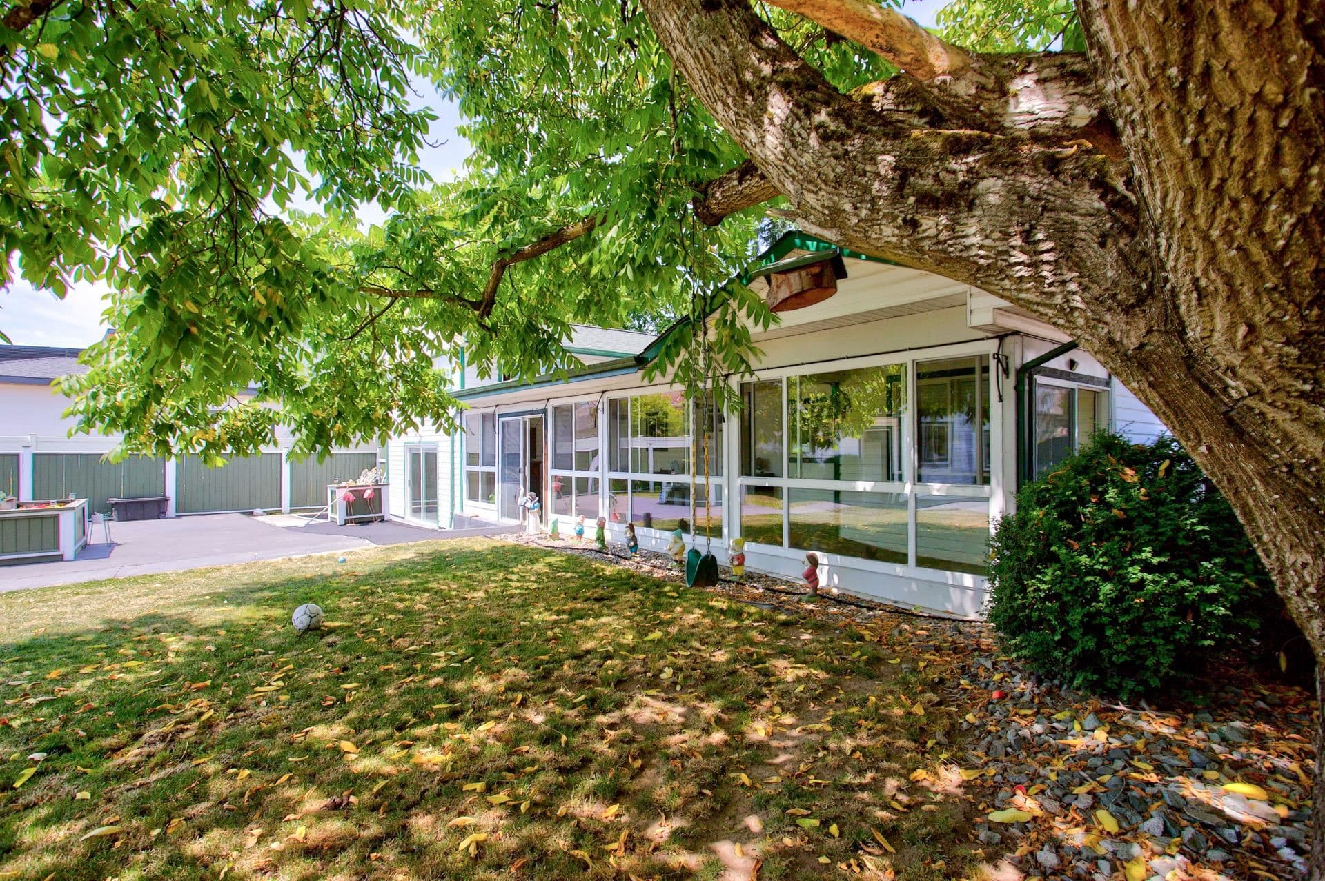 12488 92 Avenue, Surrey, V3V 1G5 — photo 4