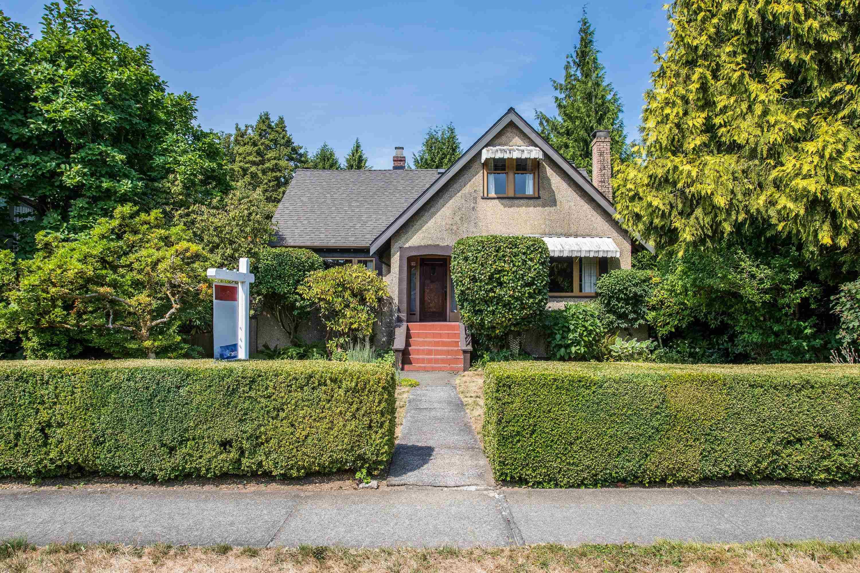 6857 Laburnum Street, Vancouver