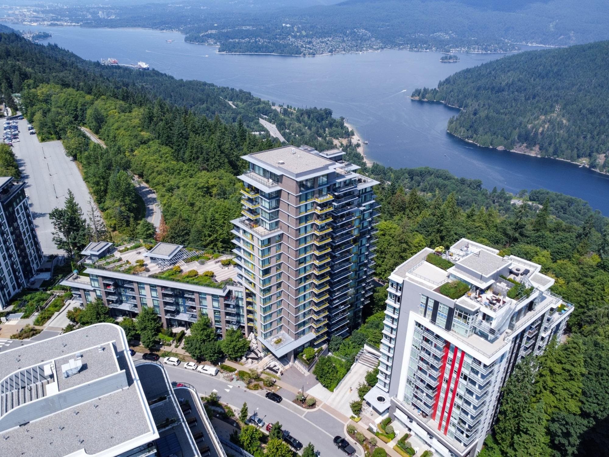 909 - 8850 University Crescent, Burnaby, V5A 0C8 — photo 1