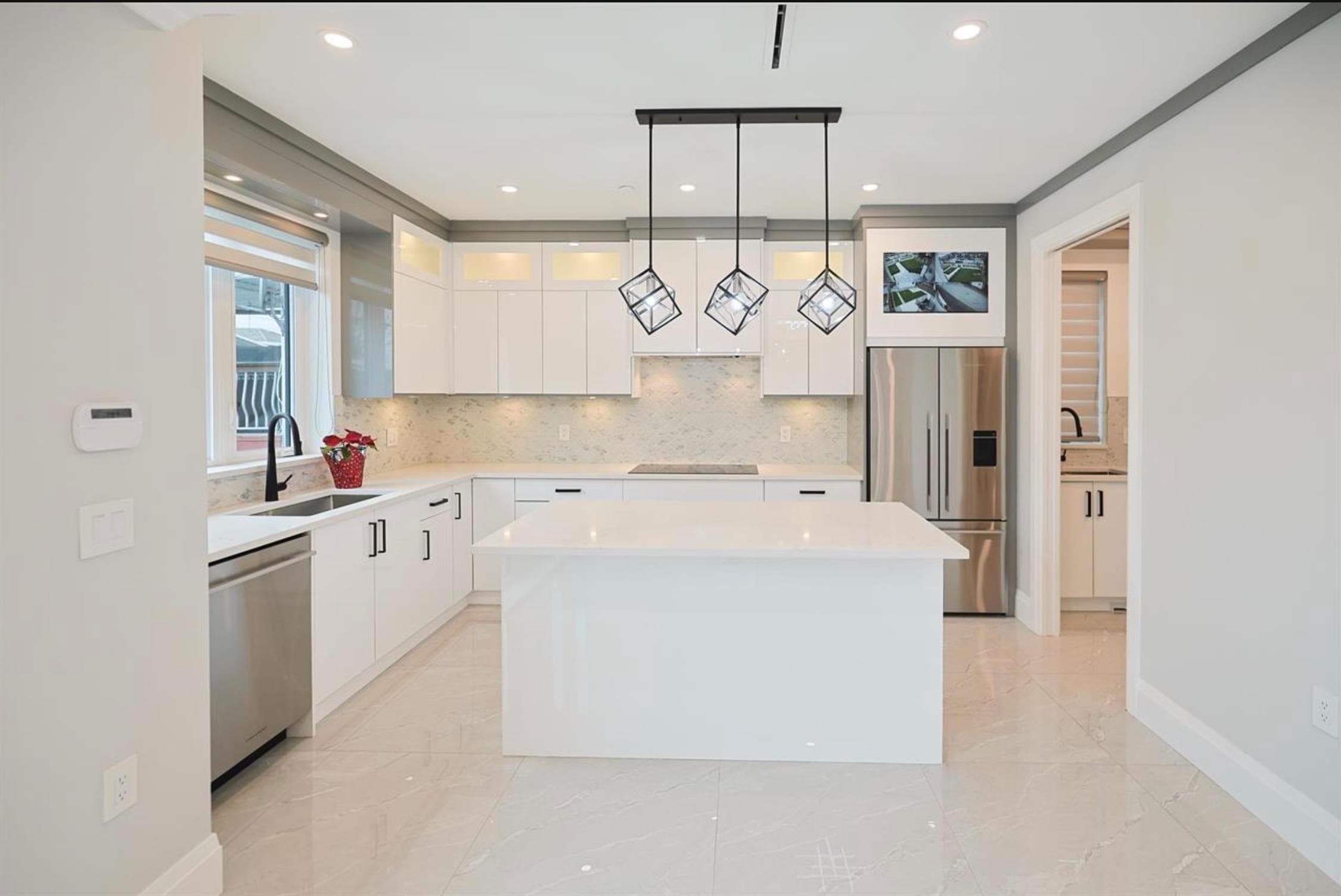 2984 Kitchener Street, Vancouver, V5K 3E5 — photo 4