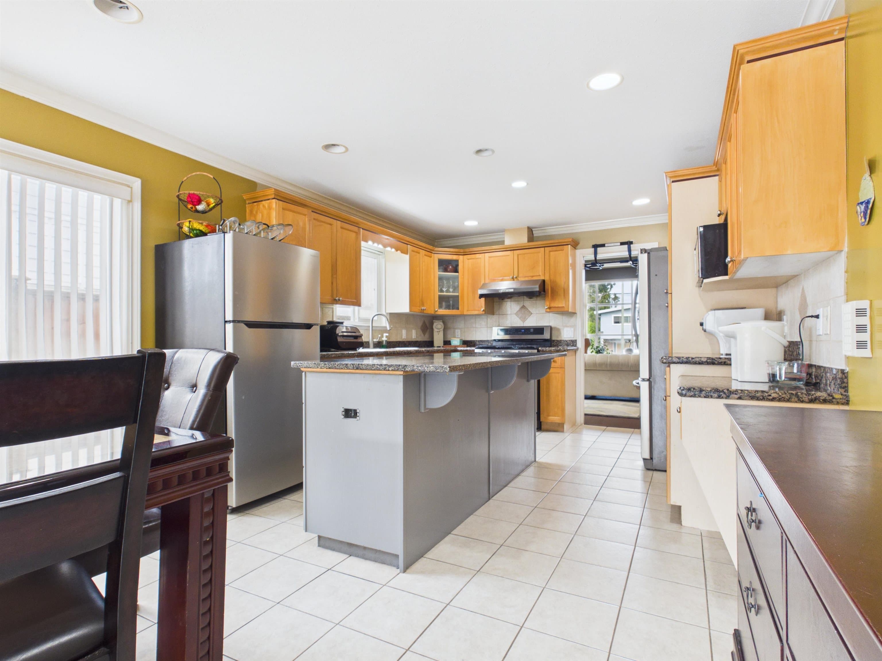 6615 Dufferin Avenue, Burnaby, V5H 3T2 — photo 3