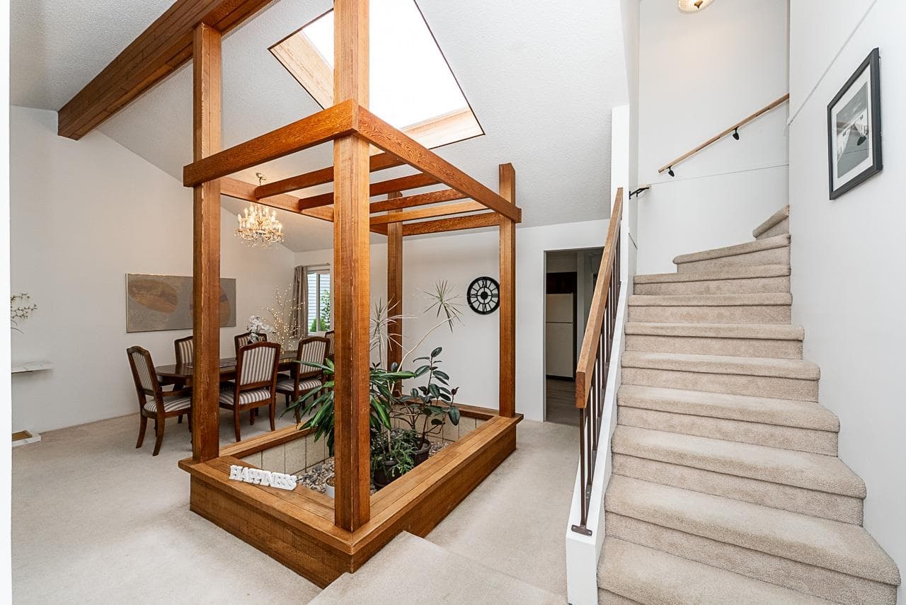 1205 Cypress Place, Port Moody, V3H 3Y7 — photo 3