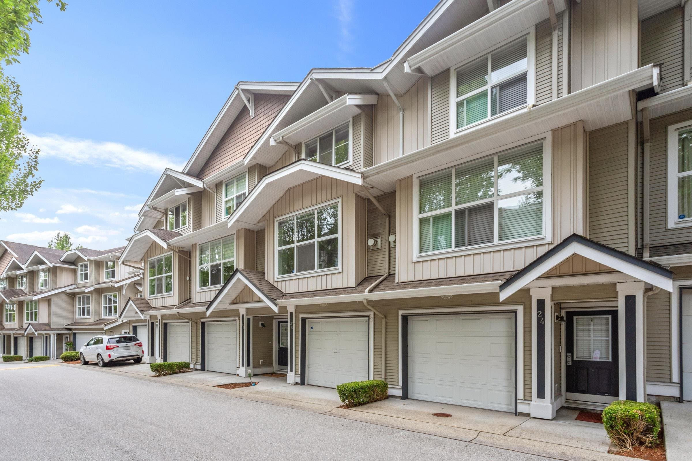 25 - 20460 66 Avenue, Langley, V2Y 3B6 — photo 1