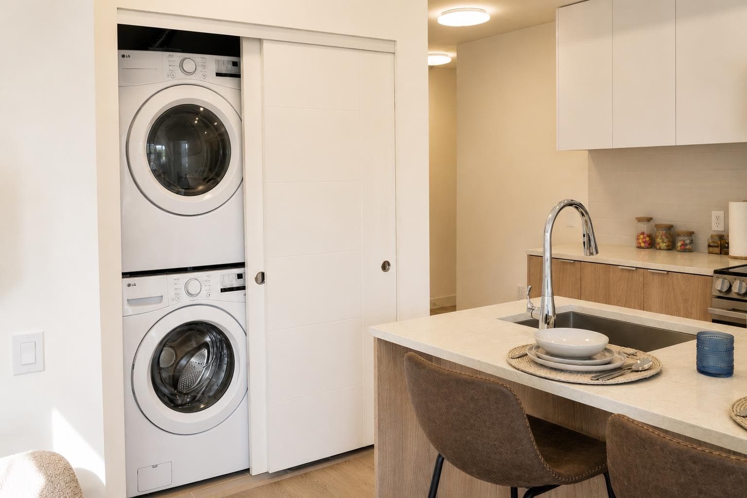 208 - 245 Bewicke Avenue, North Vancouver, V7M 0H5 — photo 5