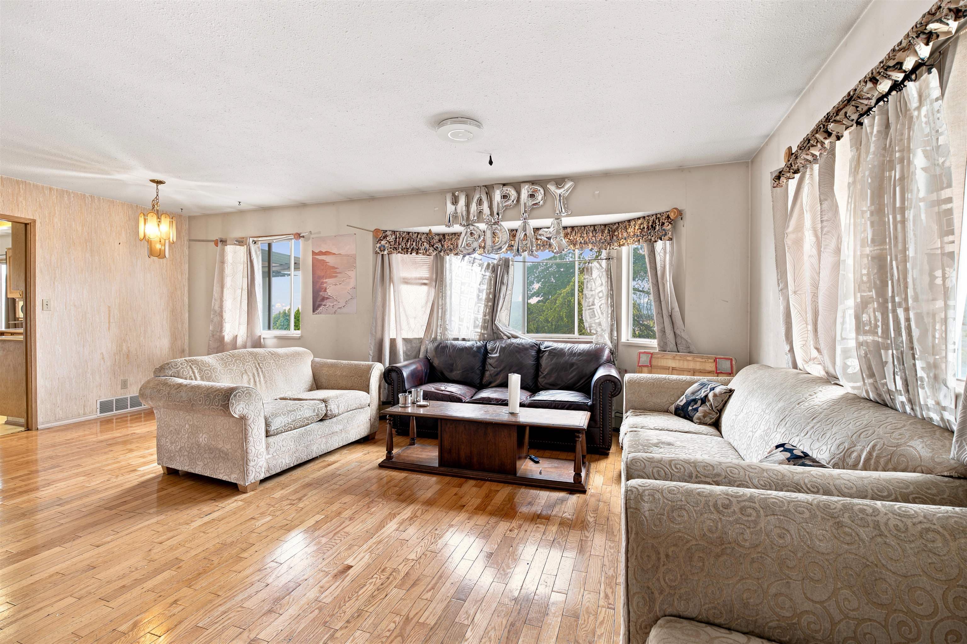 12191 101a Avenue, Surrey, V3V 2Z9 — photo 4
