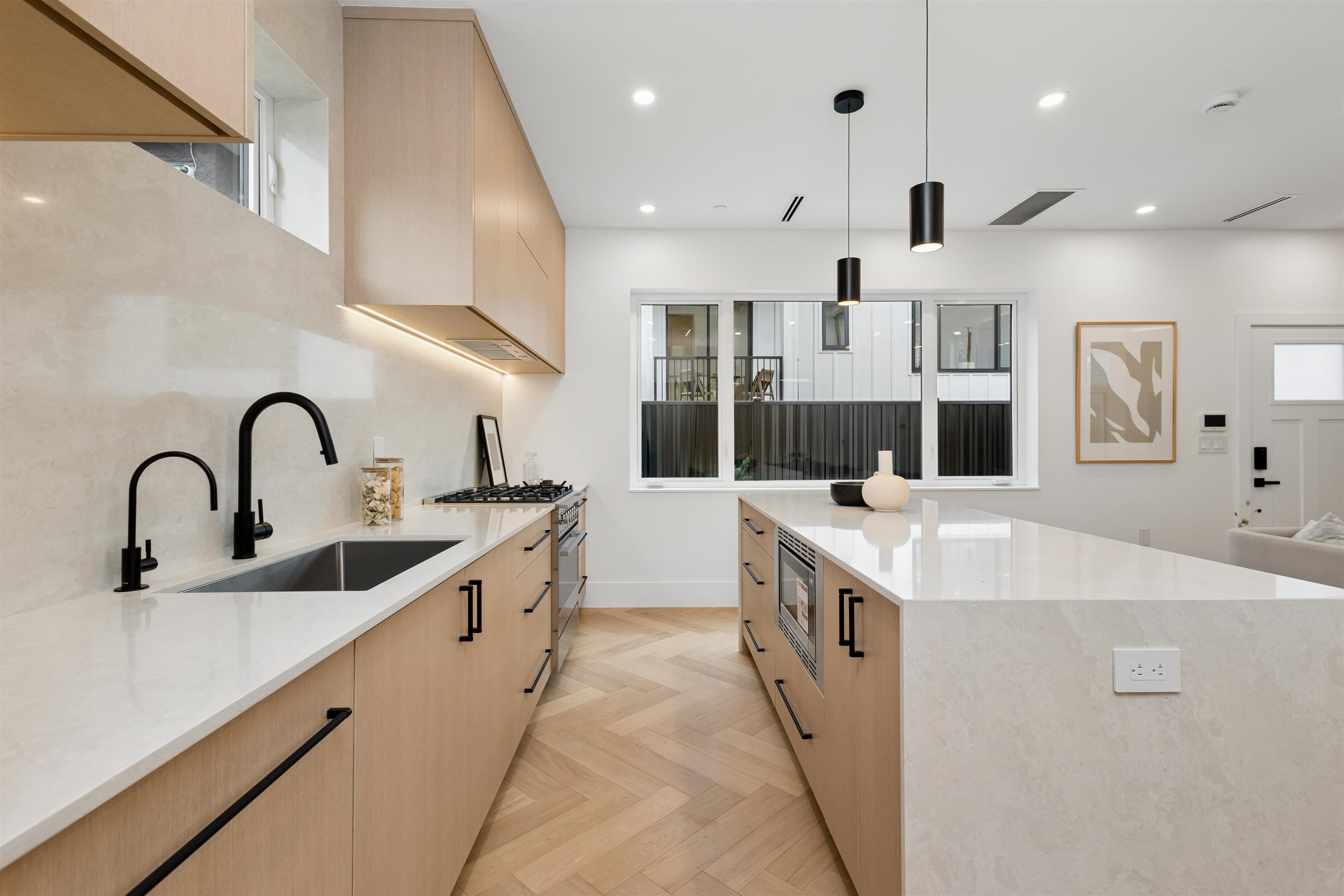 1 - 3639 E 46th Avenue, Vancouver, V5S 1B7 — photo 4