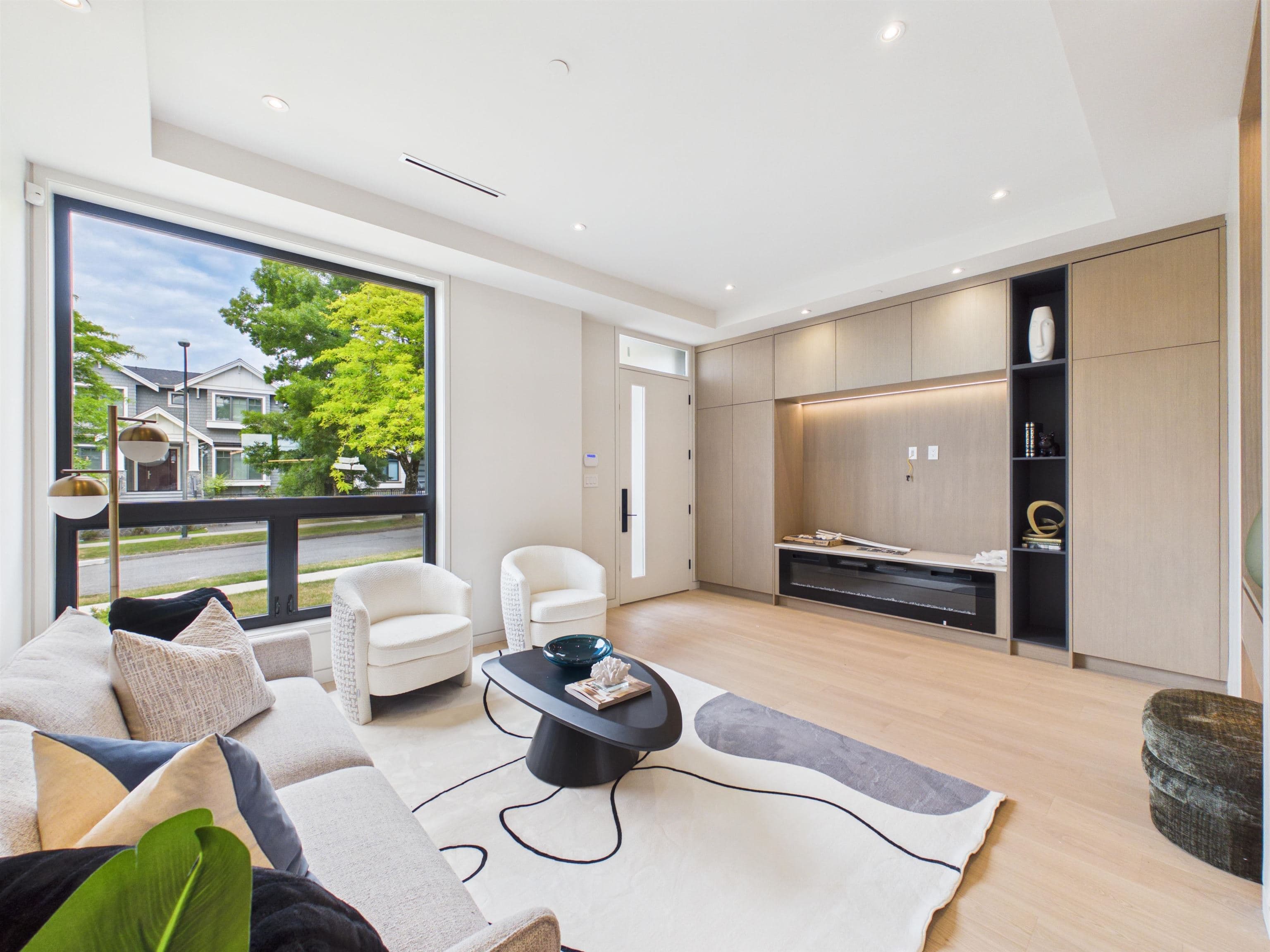 2230 W 21st Avenue, Vancouver, V6L 1J5 — photo 2