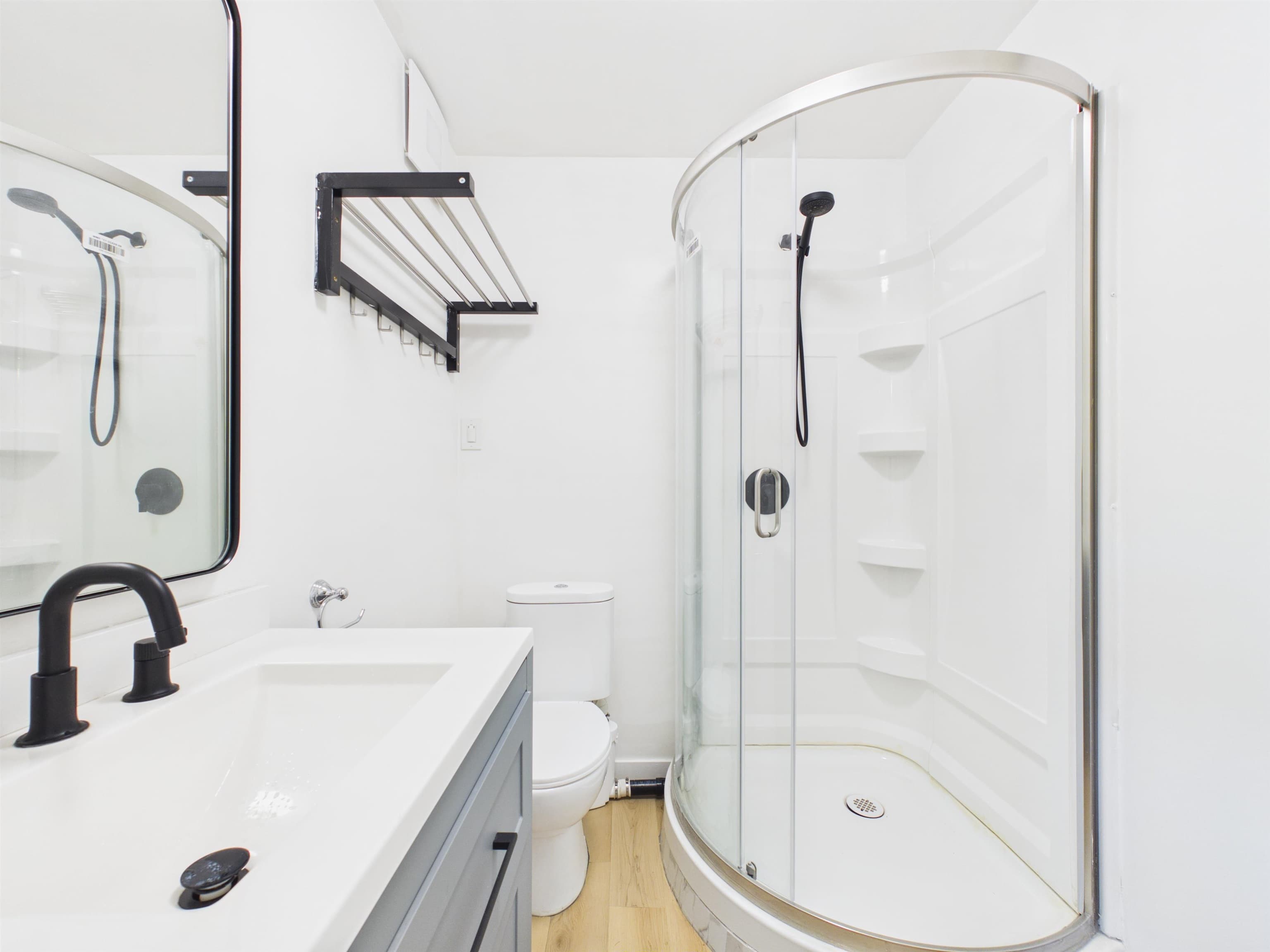 7111 Cavelier Court, Richmond, V7C 4J7 — photo 5