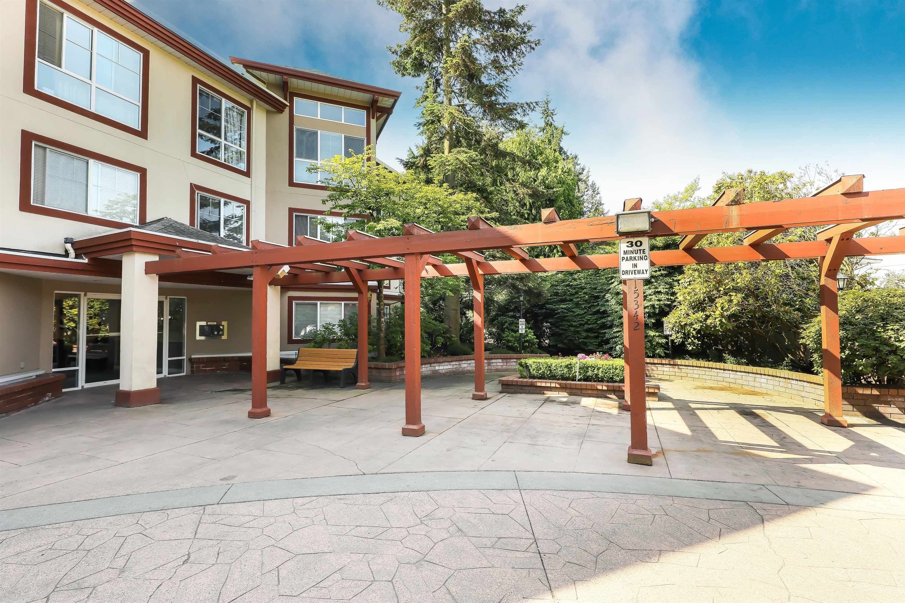 302 - 15342 20th Avenue, Surrey, V4A 2A3 — photo 2