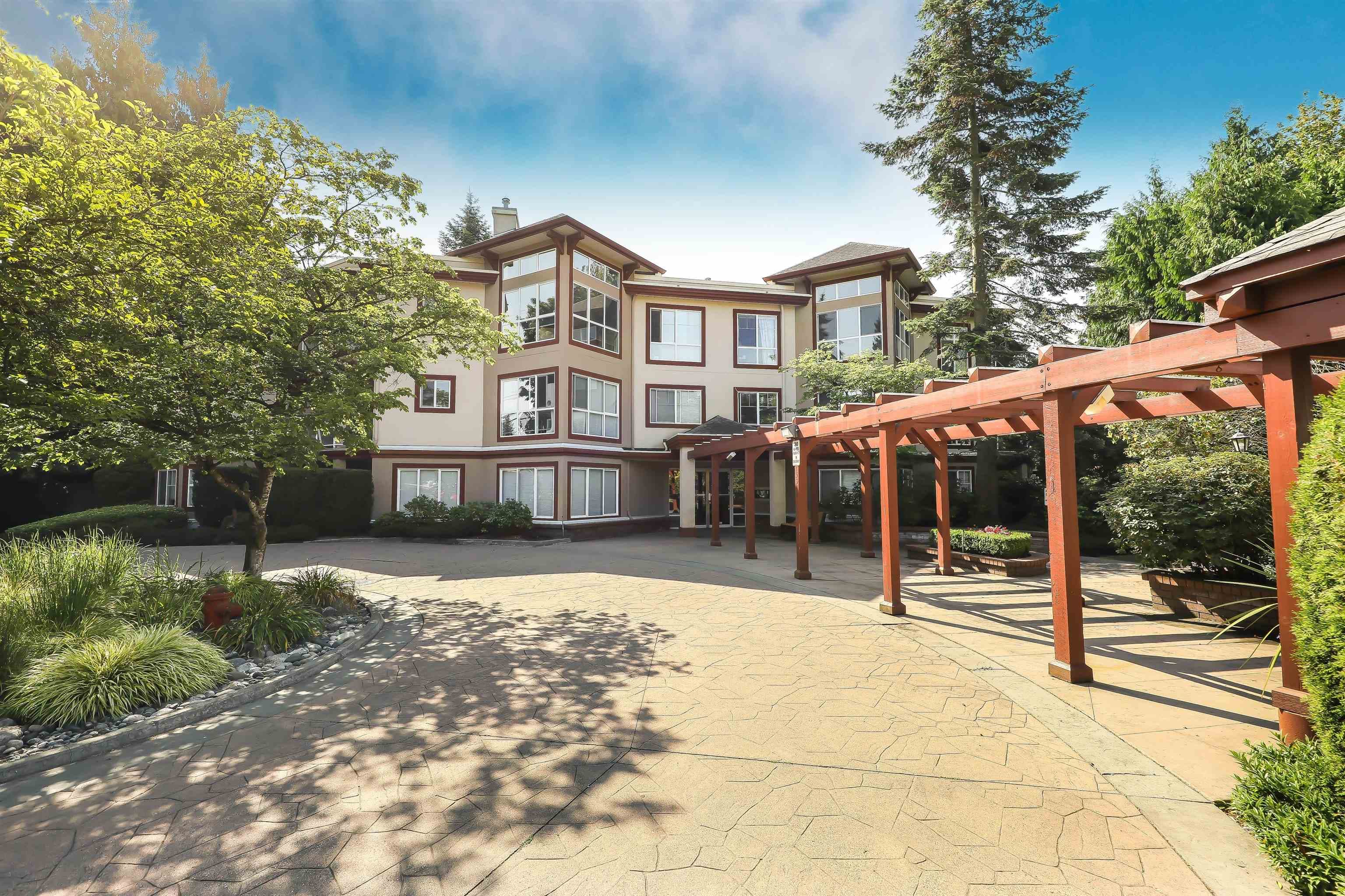 302 - 15342 20th Avenue, Surrey