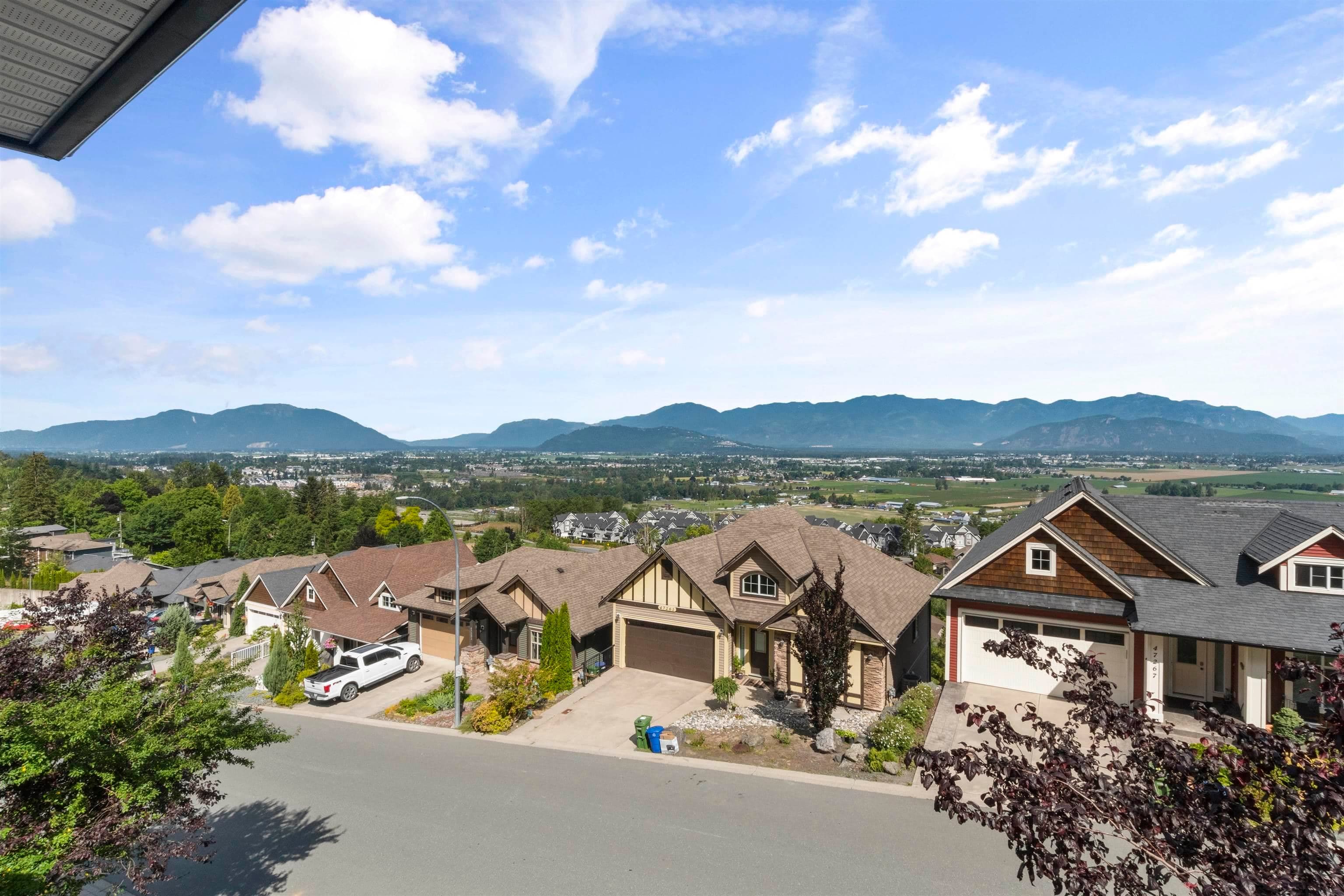 47278 Skyline Drive, Chilliwack, V2R 0R4 — photo 2