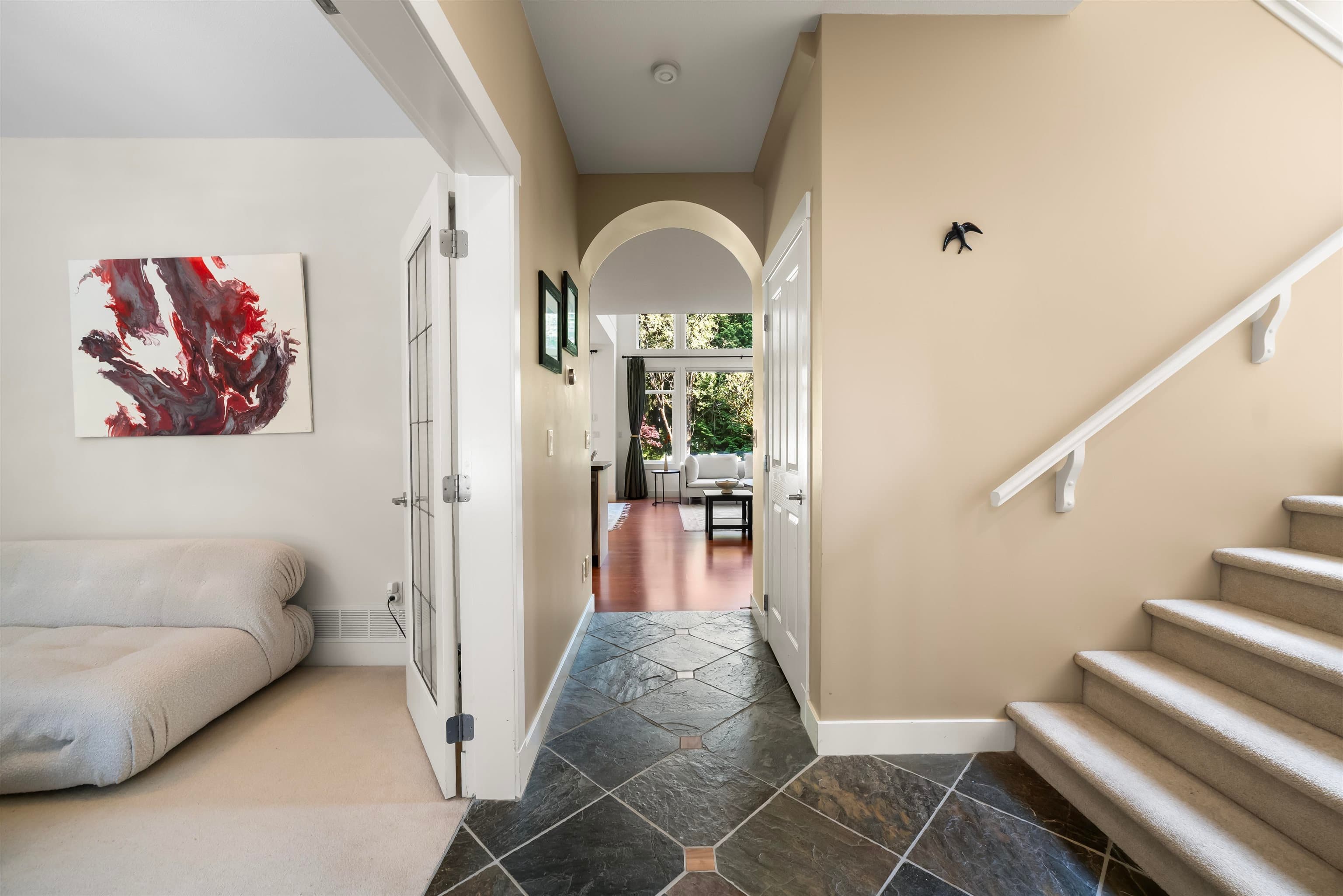 1931 Parkway Boulevard, Coquitlam, V3E 3L5 — photo 2