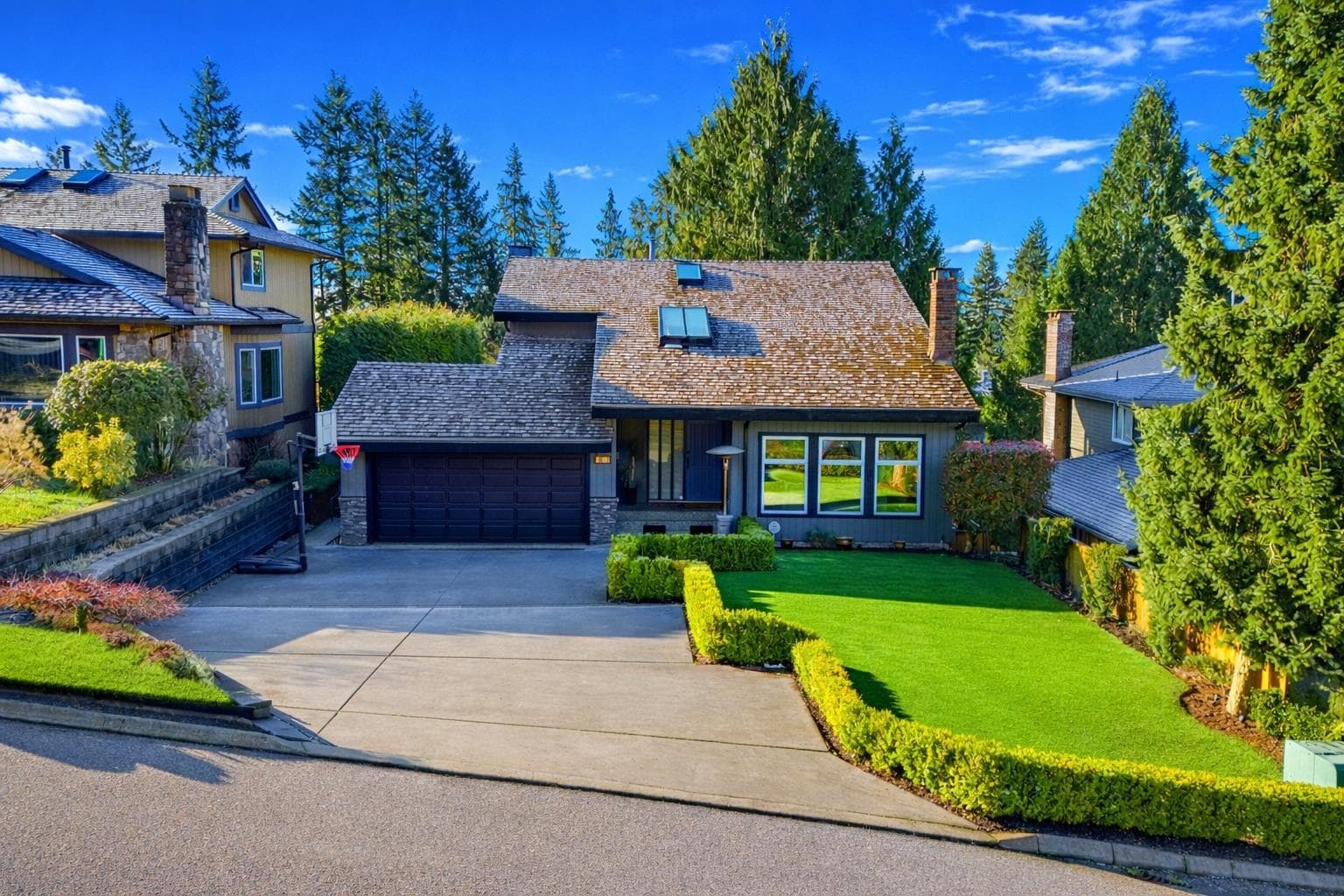 2023 Hill Drive, North Vancouver, V7H 2N1 — photo 2