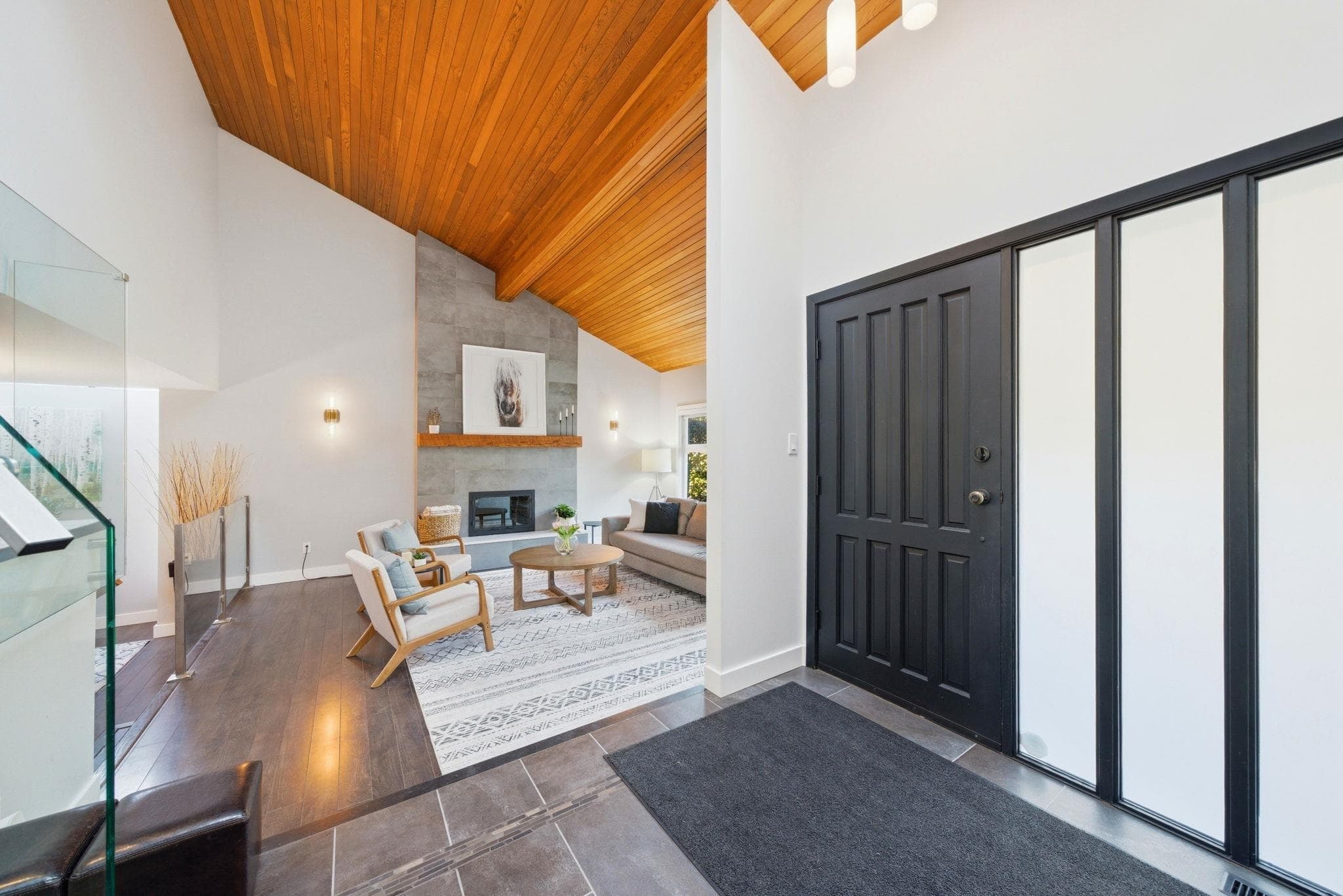 2023 Hill Drive, North Vancouver, V7H 2N1 — photo 4