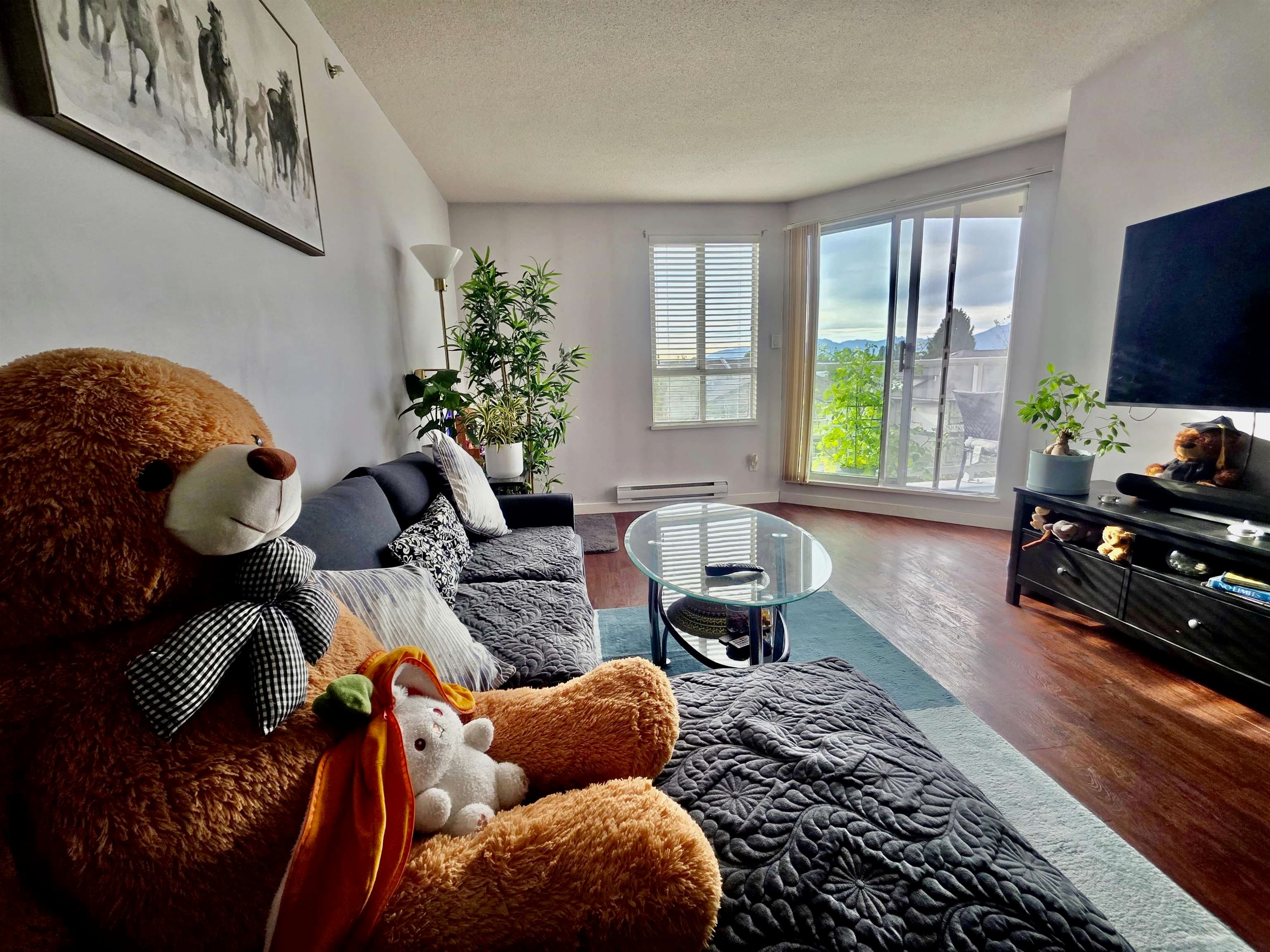 607 - 3455 Ascot Place, Vancouver, V5R 6B7 — photo 3