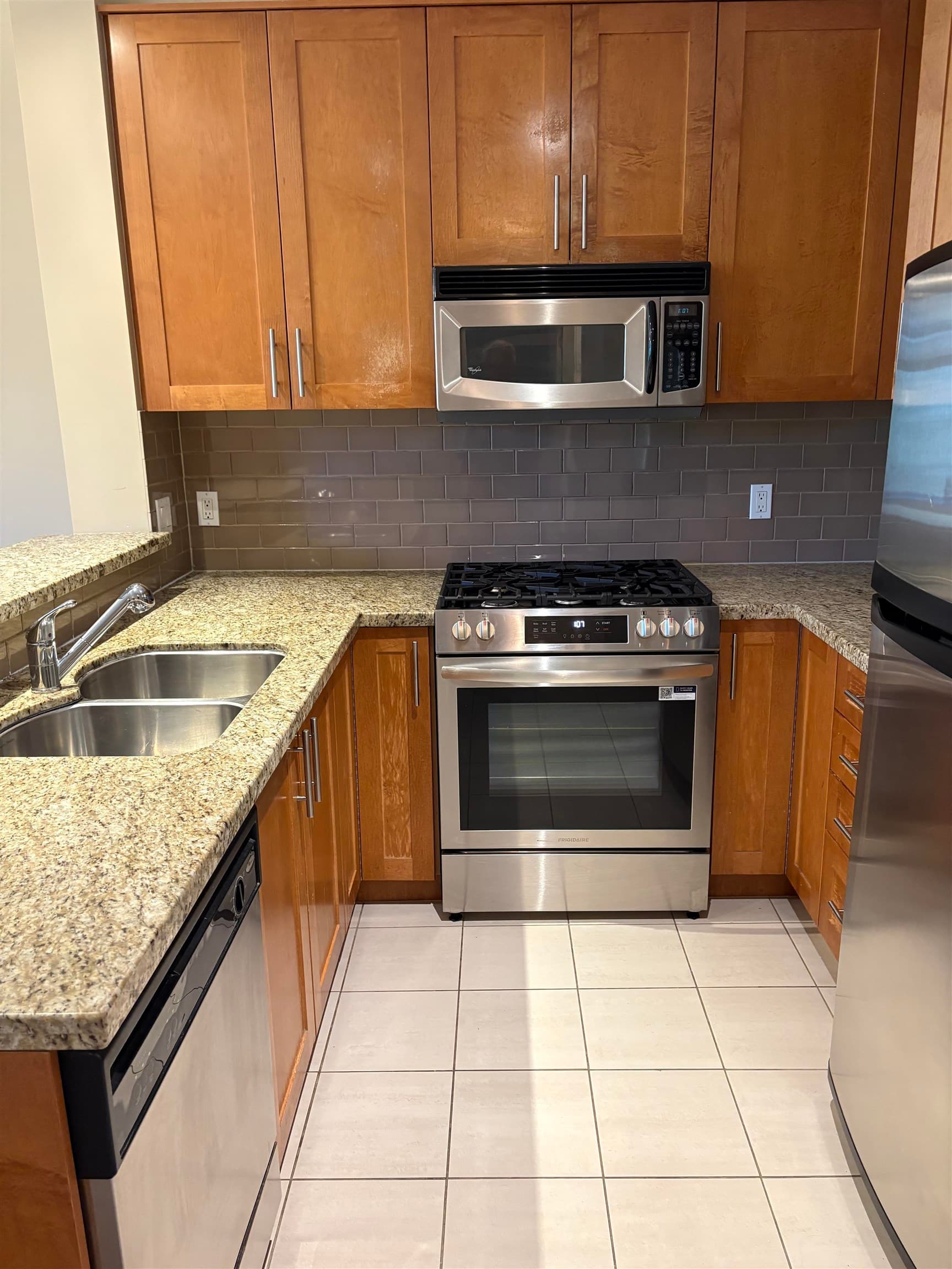 305 - 4885 Valley Drive, Vancouver, V6J 5M7 — photo 4