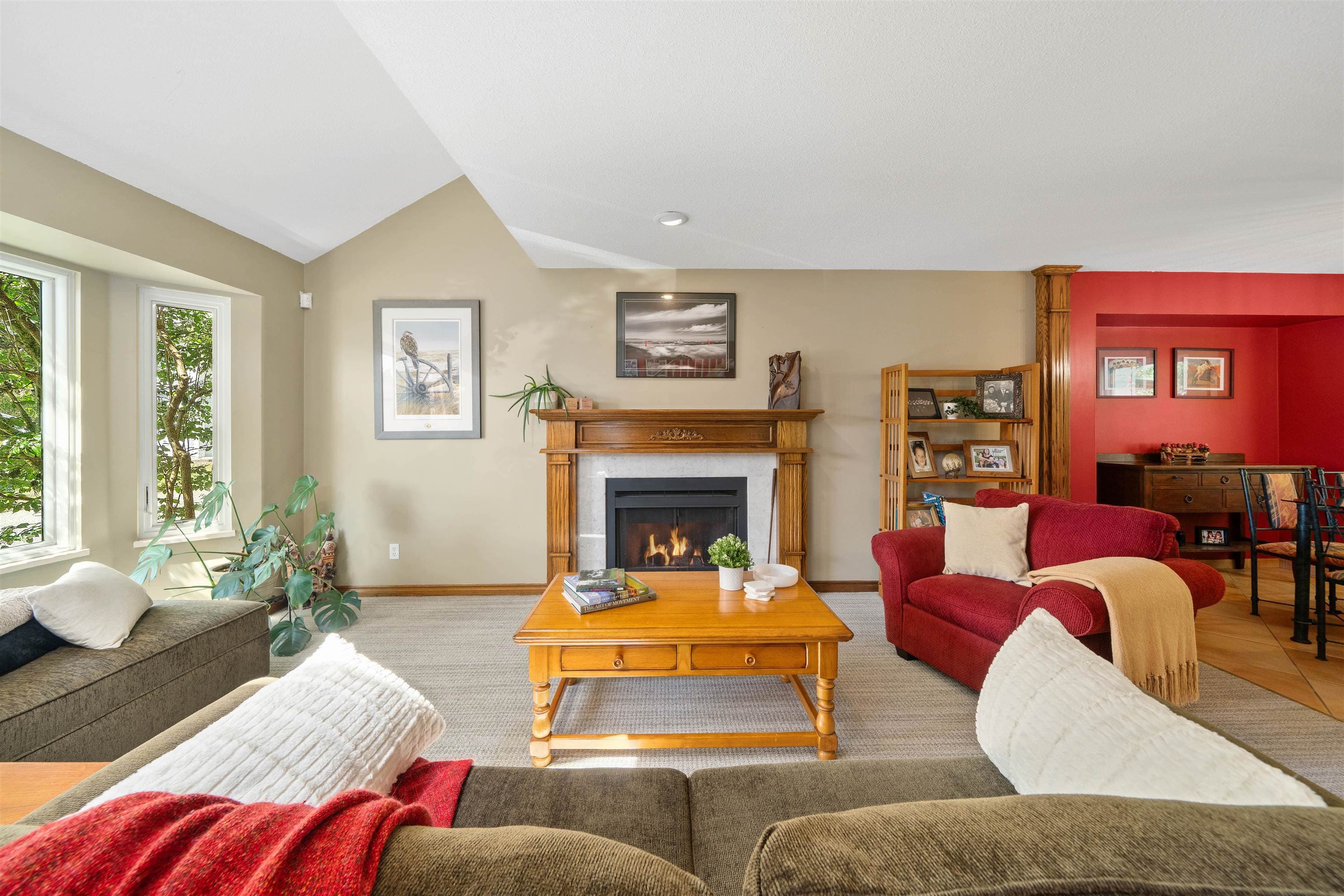 1405 Glenview Court, Coquitlam, V3E 2P5 — photo 5