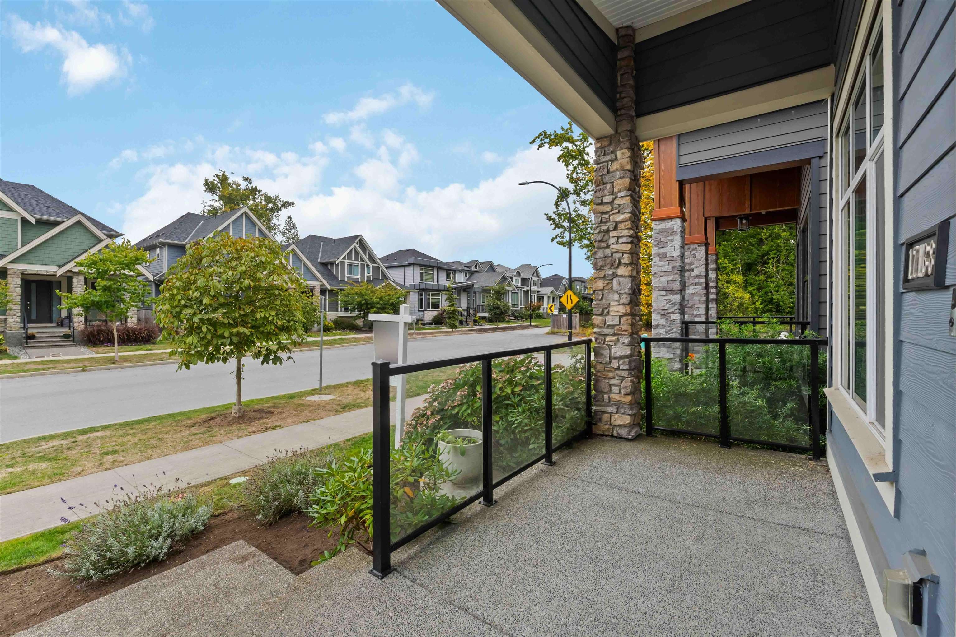 17138 0a Avenue, Surrey, V3Z 0Y9 — photo 5