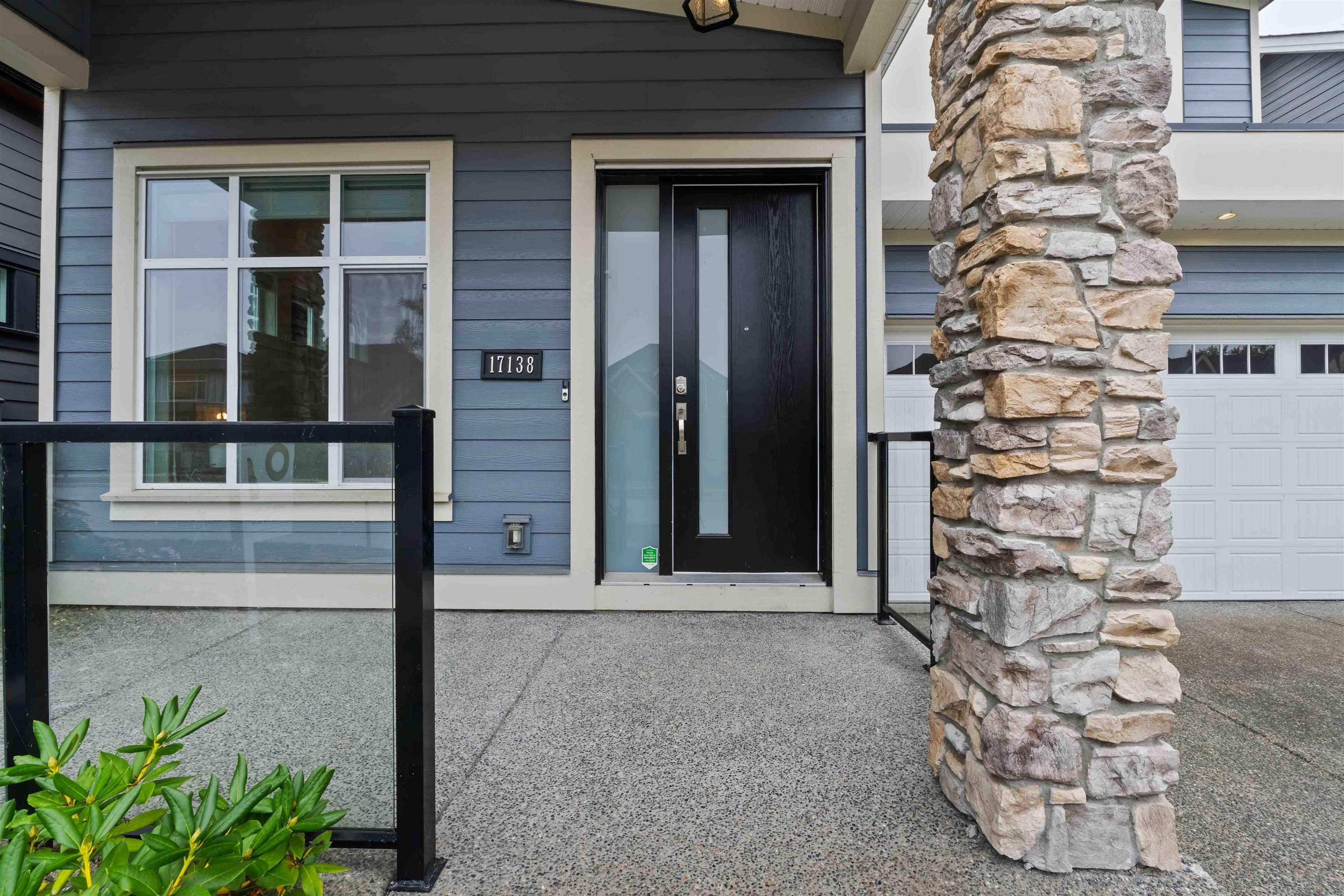 17138 0a Avenue, Surrey, V3Z 0Y9 — photo 4