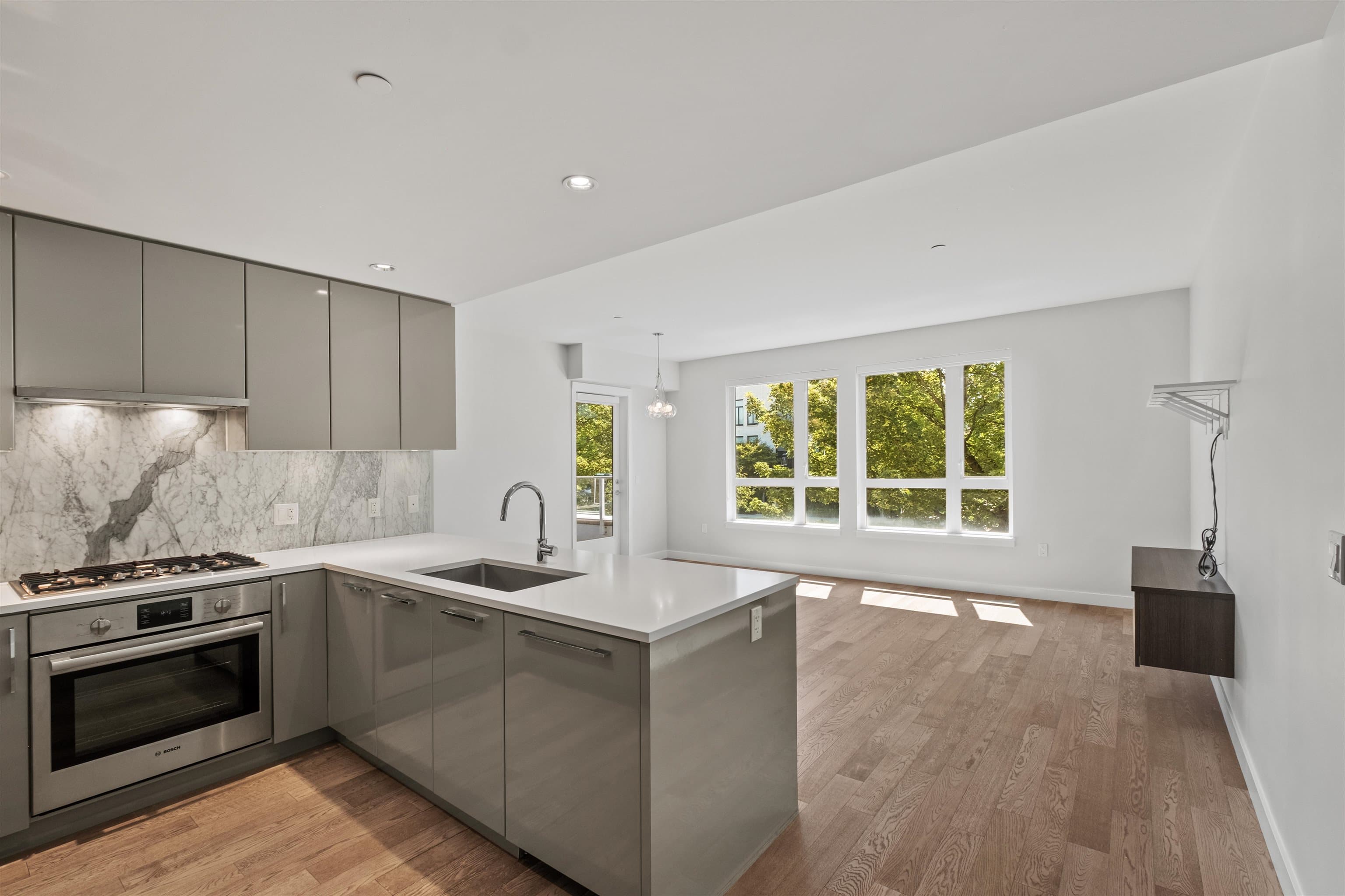 204 - 4080 Yukon Street, Vancouver, V5Y 0L4 — photo 1