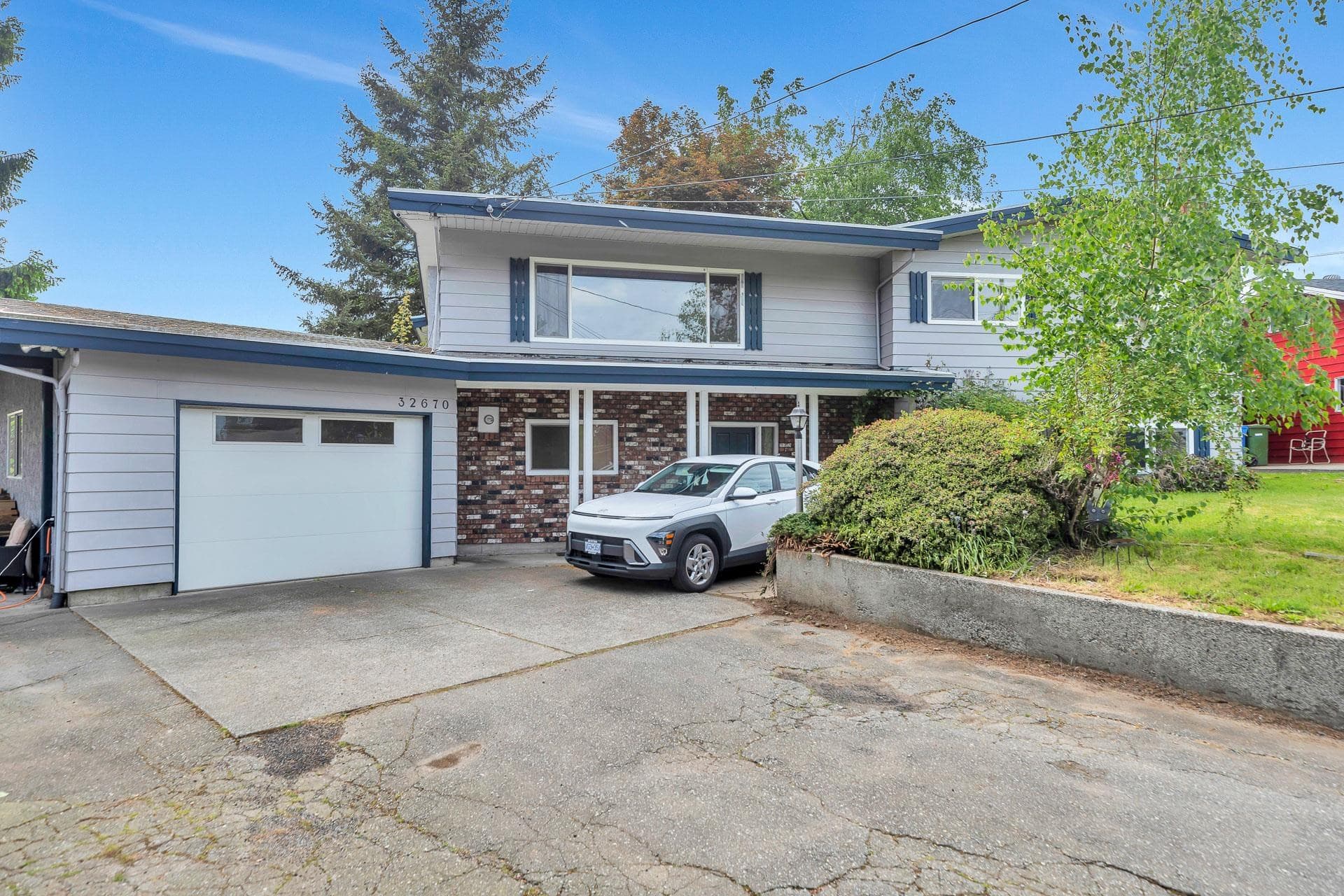 32670 Avalon Crescent, Abbotsford, V2T 3S6 — photo 2