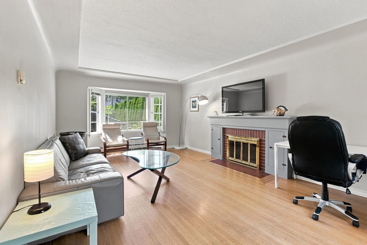 5809 Granville Street, Vancouver, V6M 3C8 — photo 2