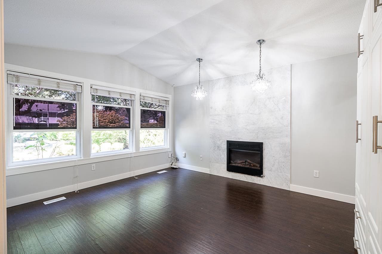 13032 61 Avenue, Surrey, V3X 2H5 — photo 4
