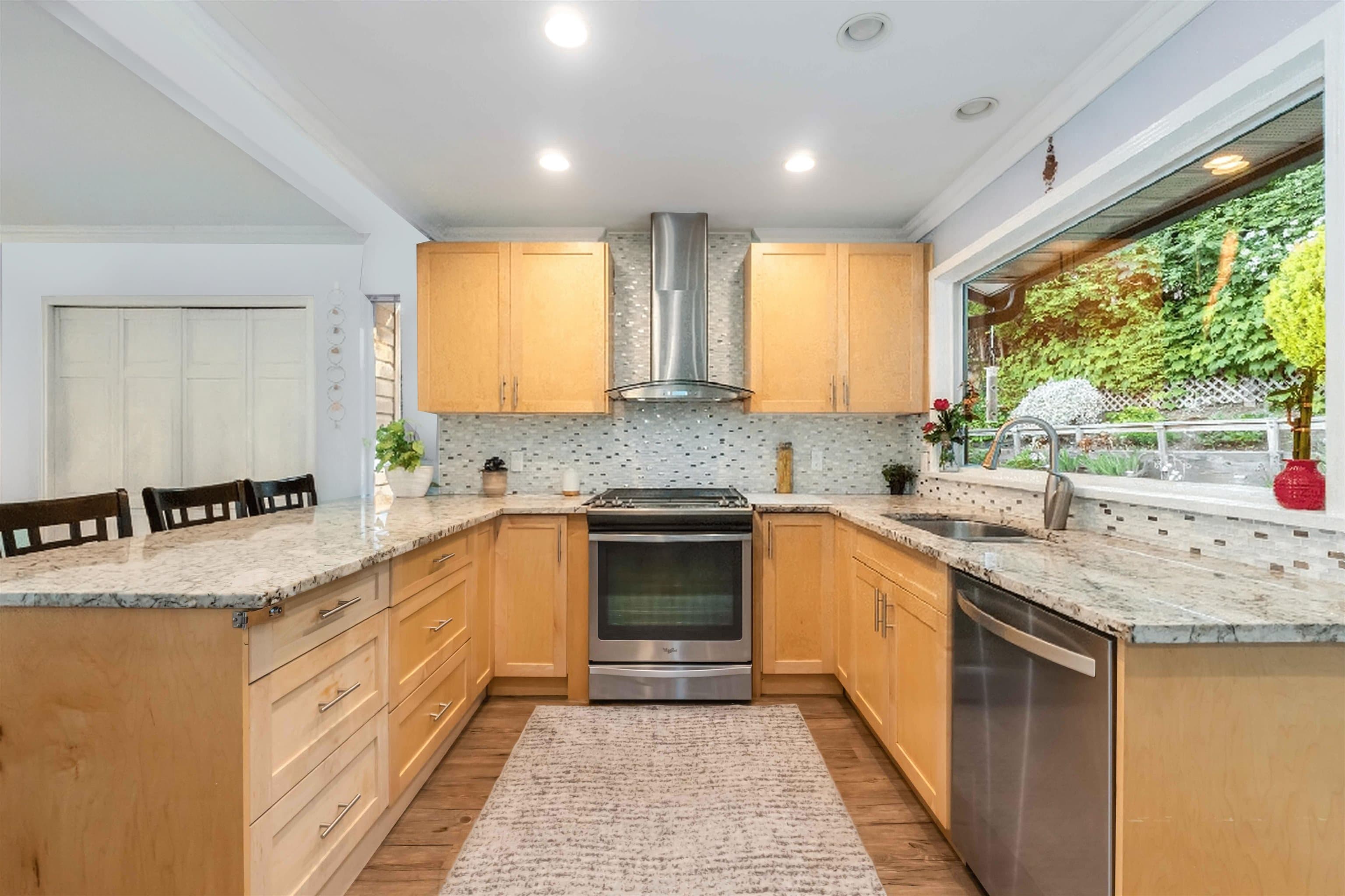 31438 Chalmers Place, Abbotsford, V2T 5H1 — photo 2