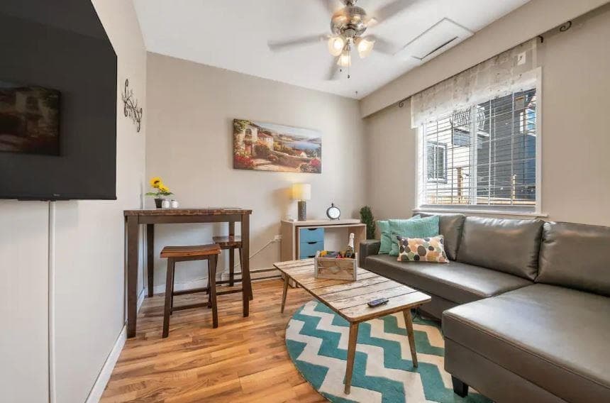 Coach - 545 Atlantic Street, Vancouver, V6A 2J8 — photo 5