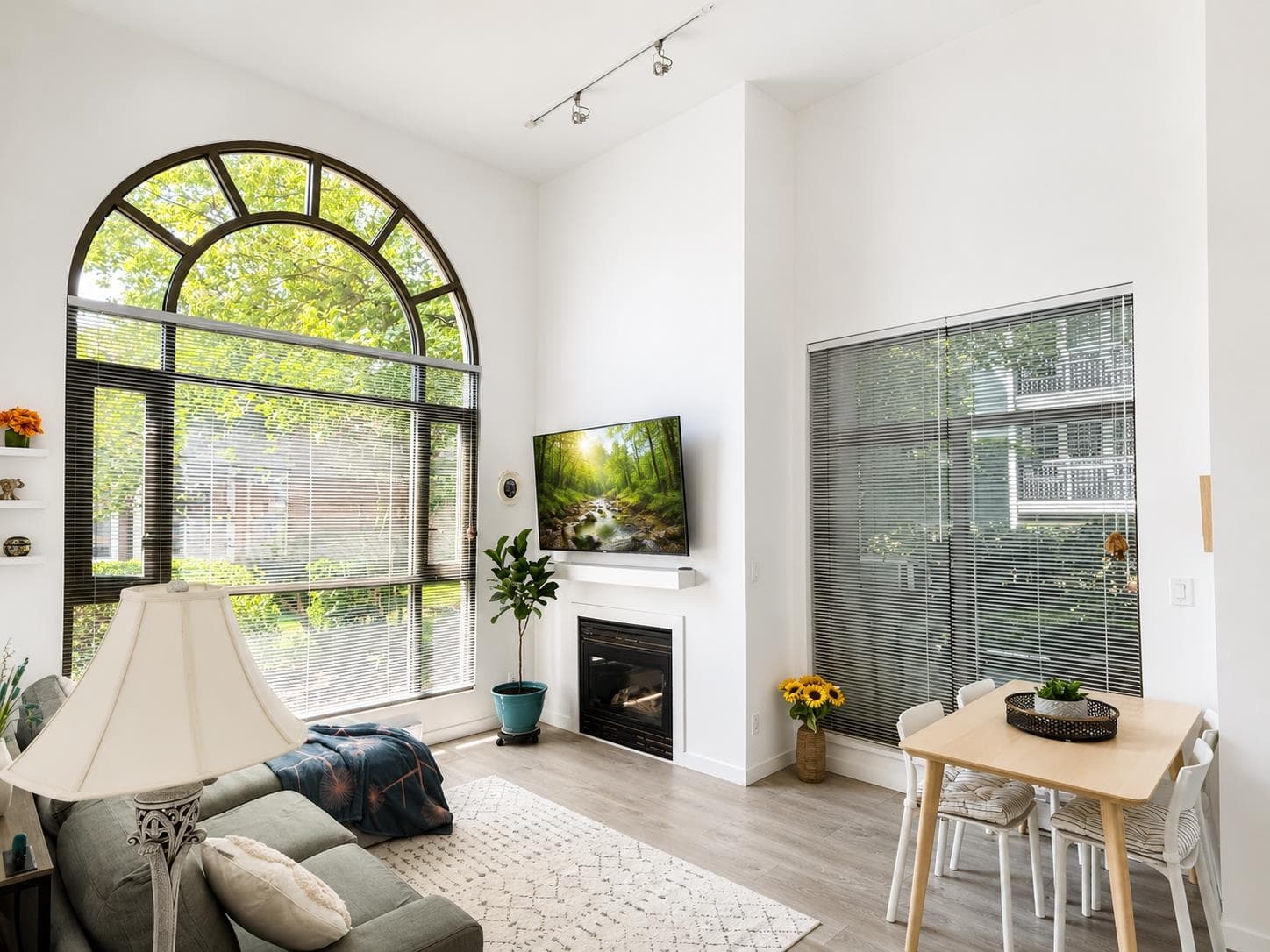 101 - 3070 Guildford Way, Coquitlam, V3B 7R8 — photo 3