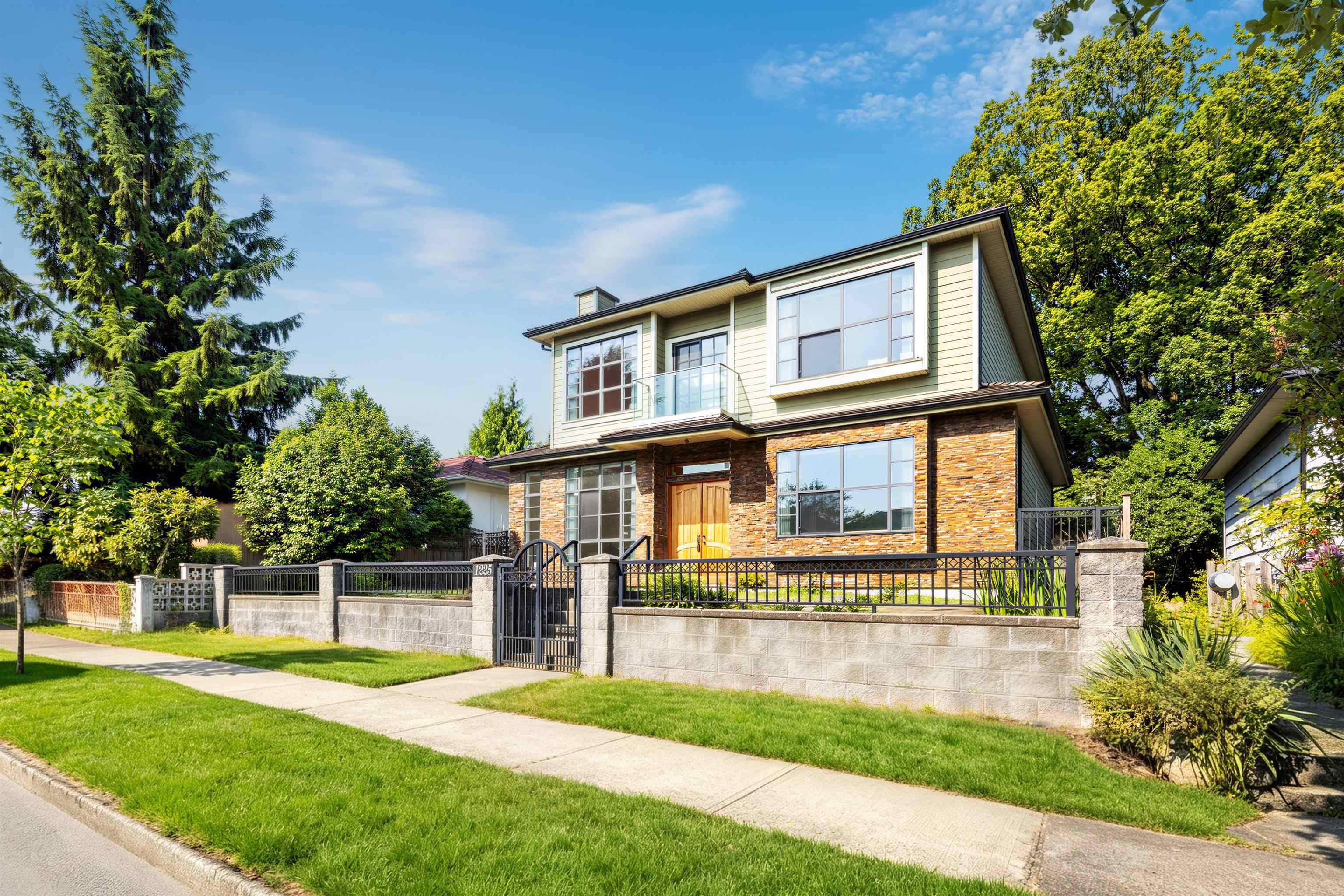 1225 Hazelton Street, Vancouver, V5K 4H8 — photo 2