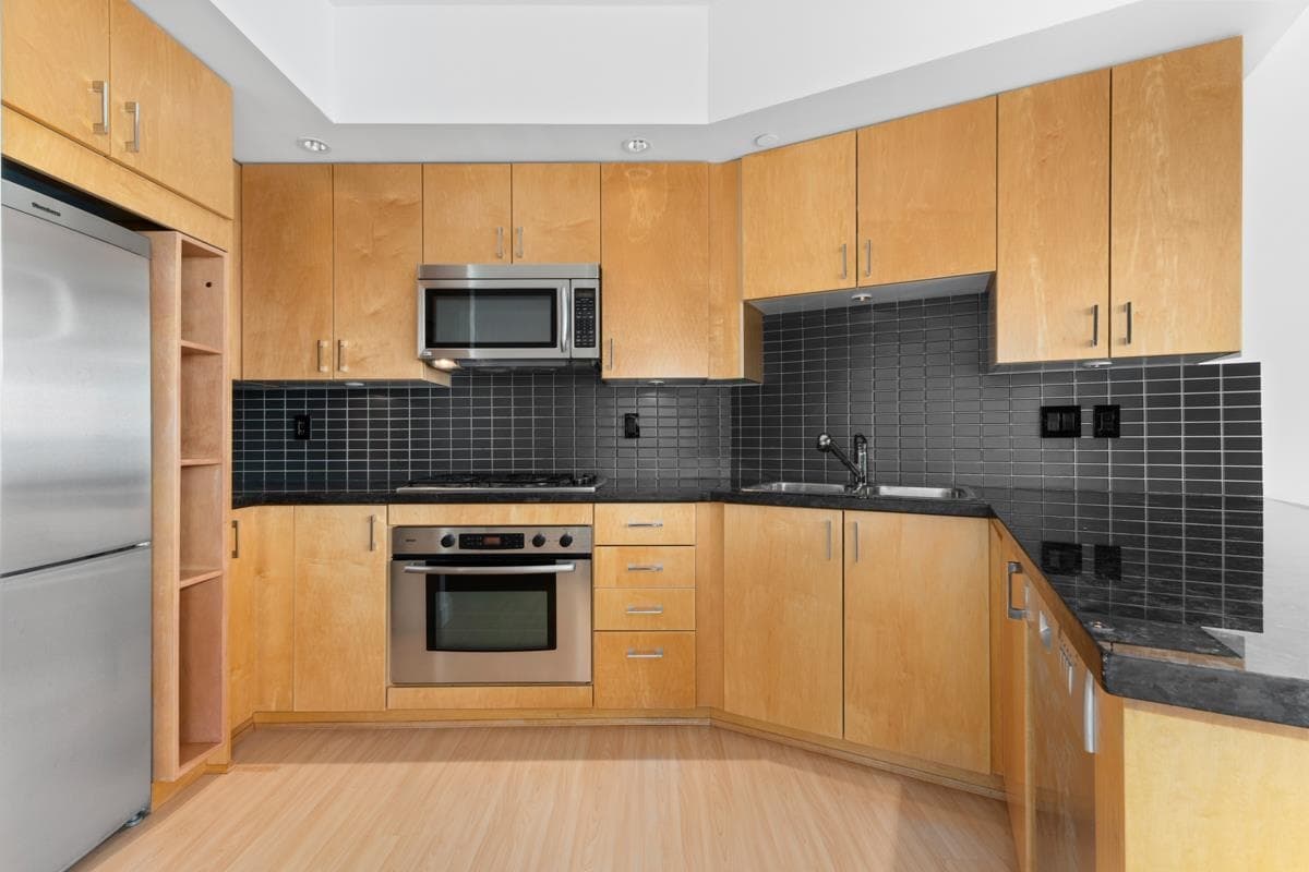 1205 - 1050 Smithe Street, Vancouver, V6E 4T4 — photo 3