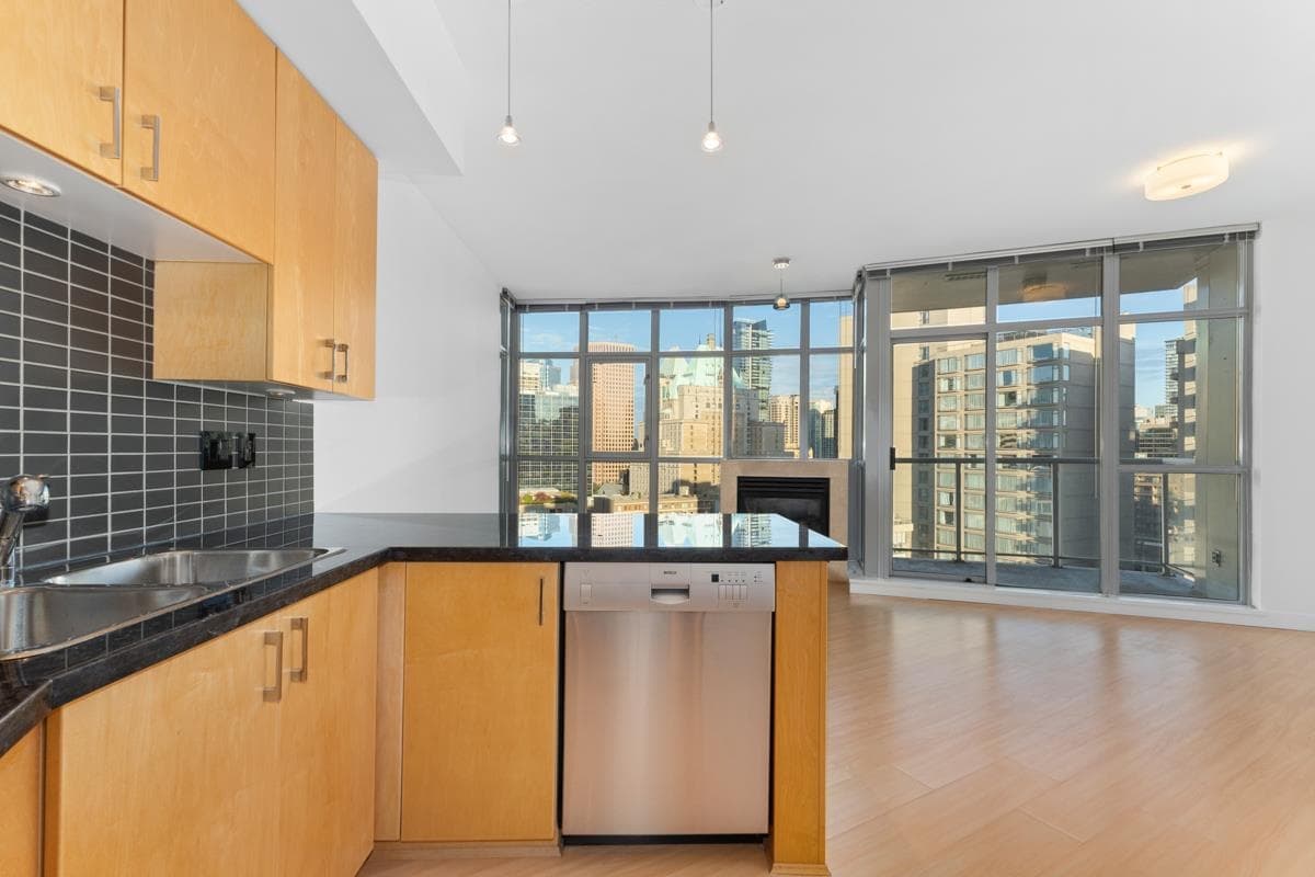 1205 - 1050 Smithe Street, Vancouver
