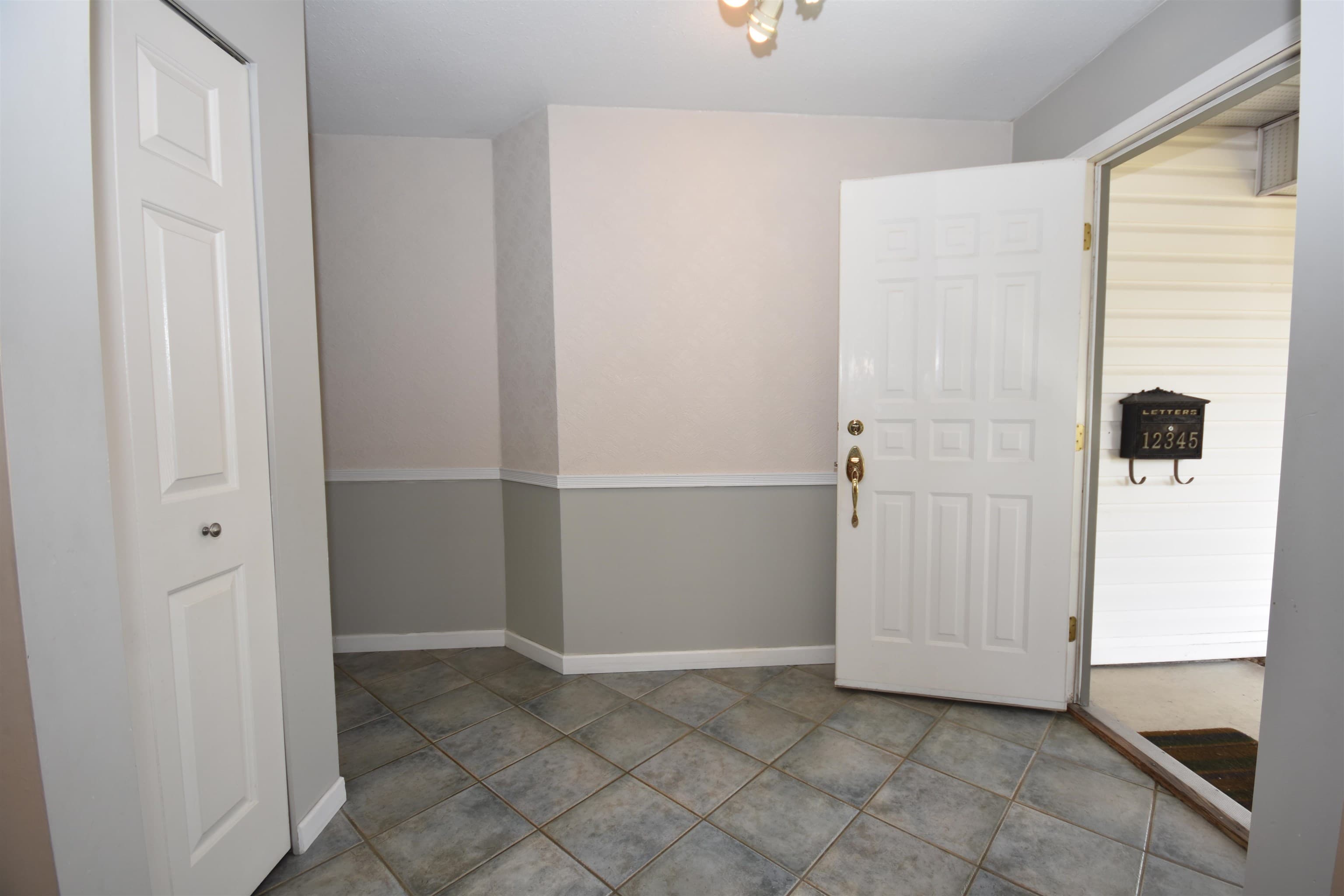 4857 59 Street, Delta, V4K 4L7 — photo 3