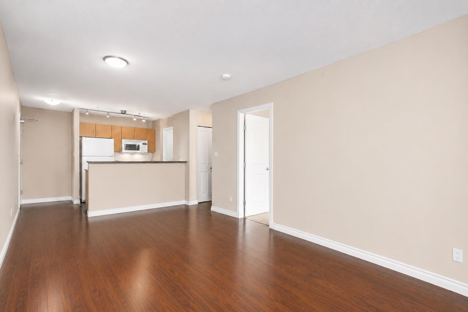 407 - 1295 Richards Street, Vancouver, V6B 1B7 — photo 2