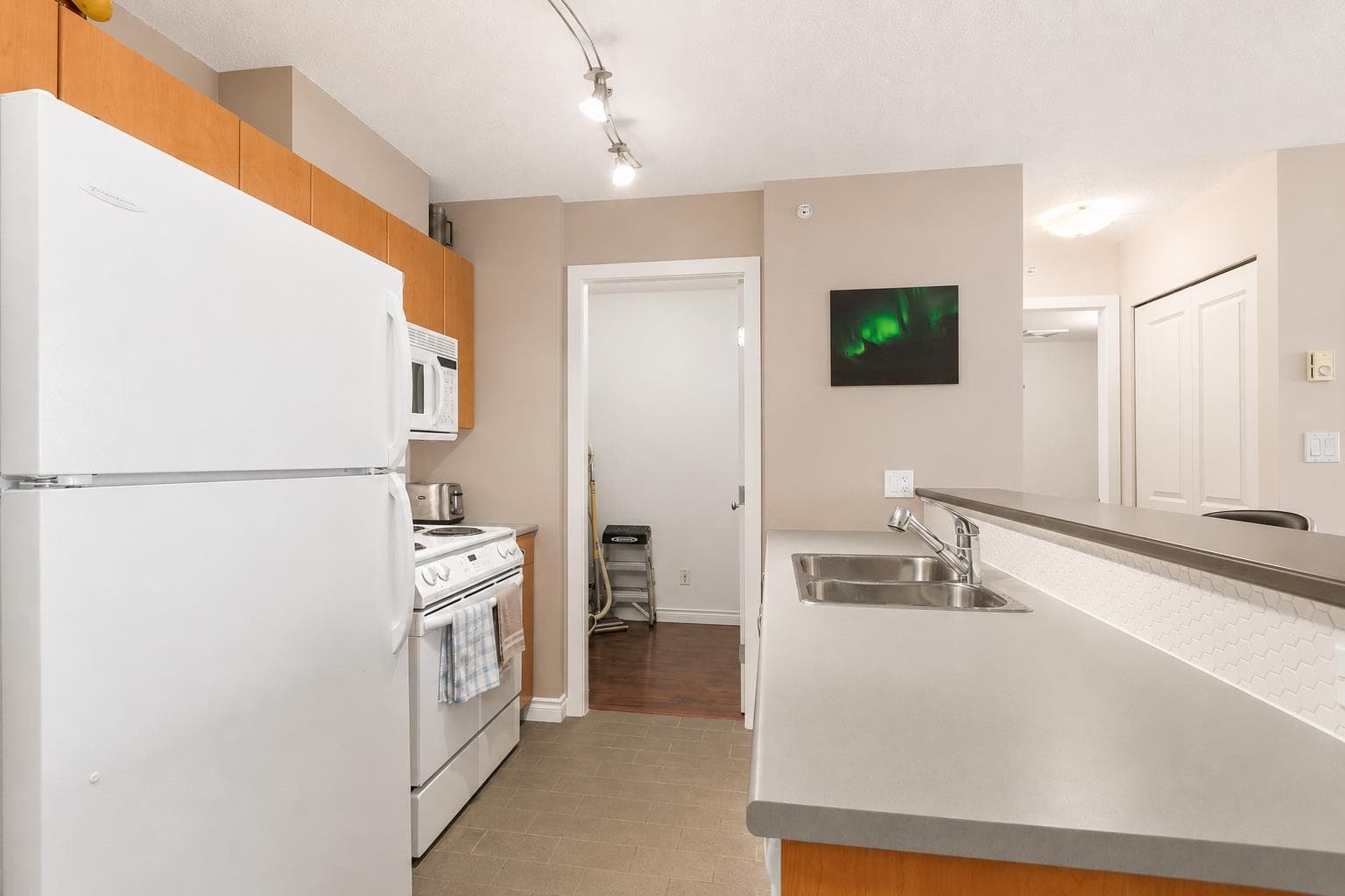 407 - 1295 Richards Street, Vancouver, V6B 1B7 — photo 5